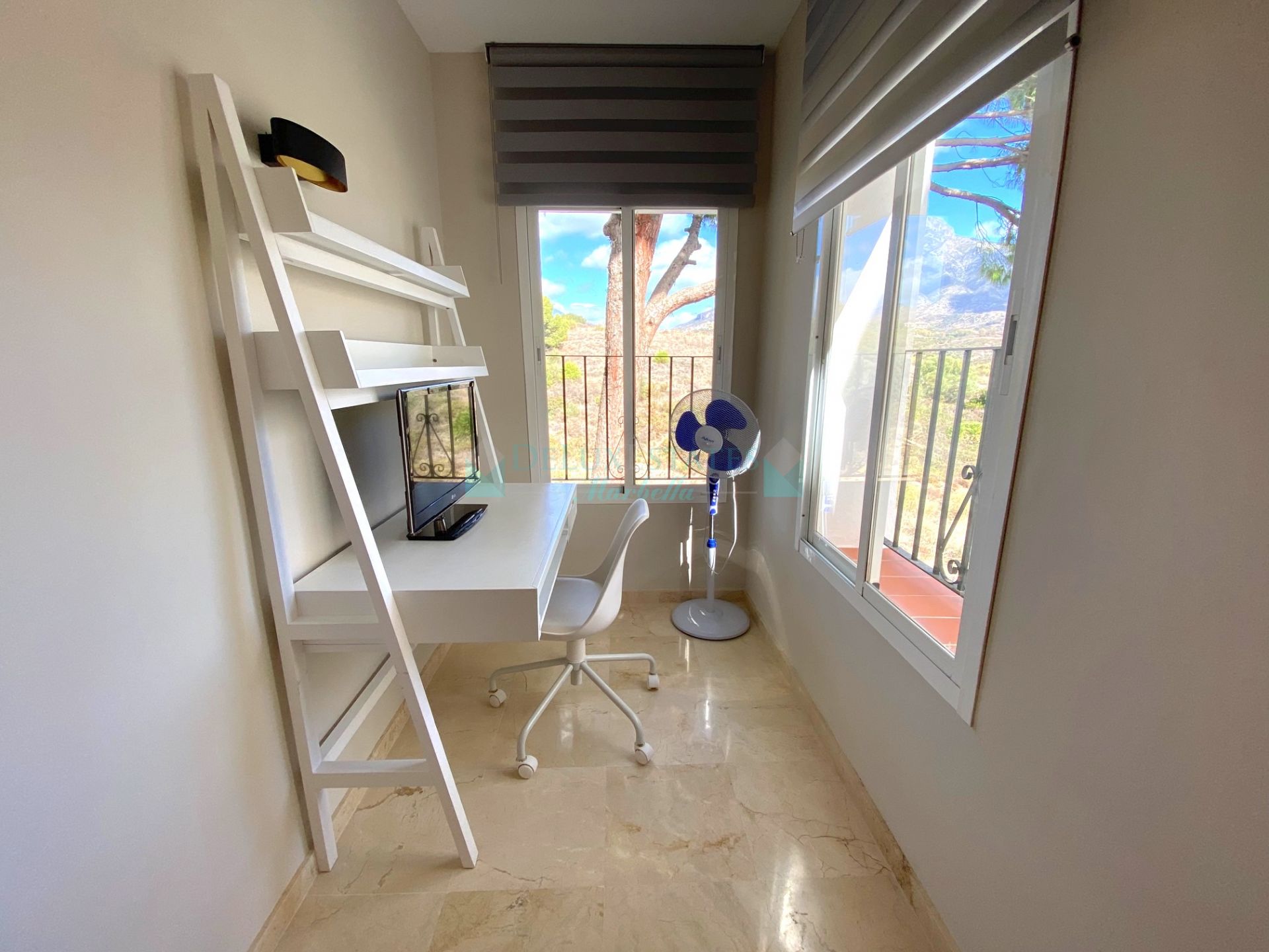 Apartamento en alquiler en Los Pinos de Aloha, Nueva Andalucia