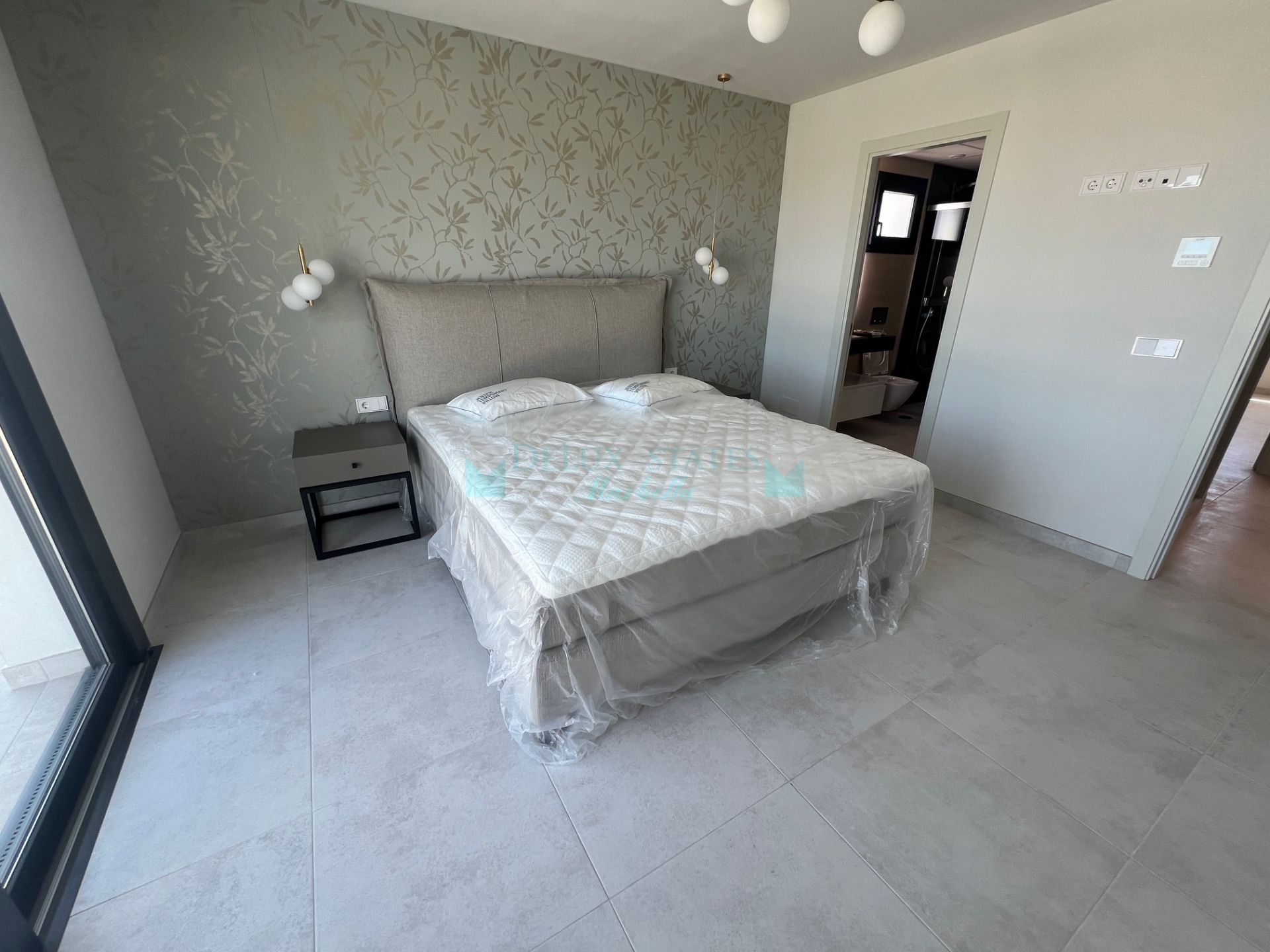 Atico Duplex en alquiler en Atalaya, Estepona