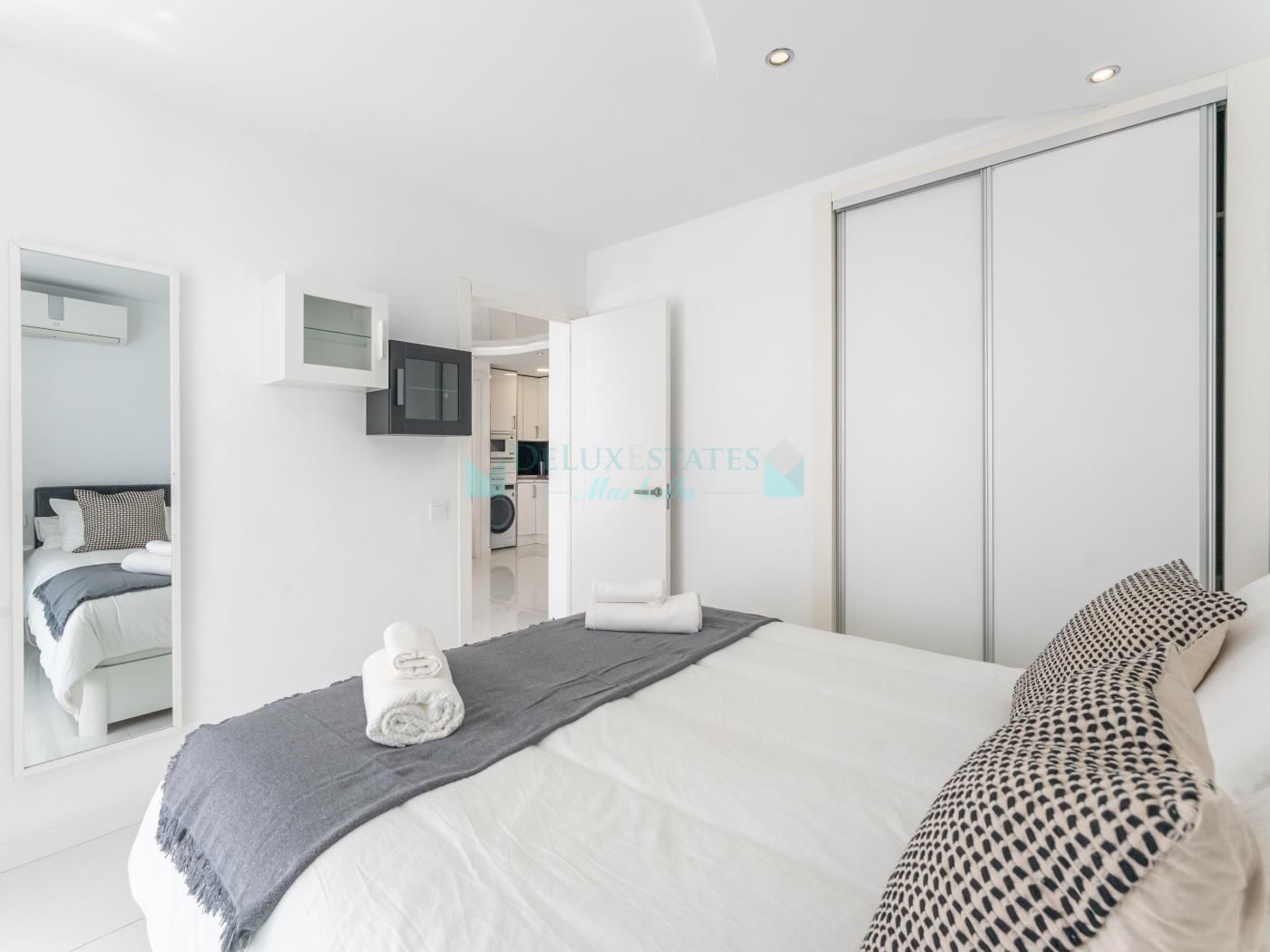 Apartment for sale in La Perla, Benalmadena