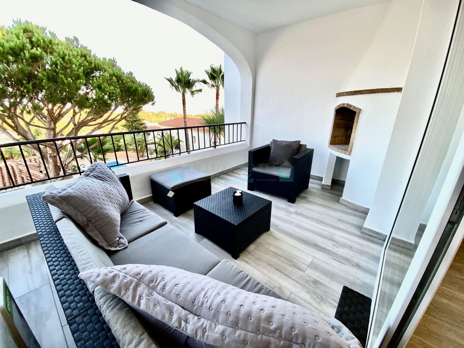 Apartamento en alquiler en Sitio de Calahonda, Mijas Costa