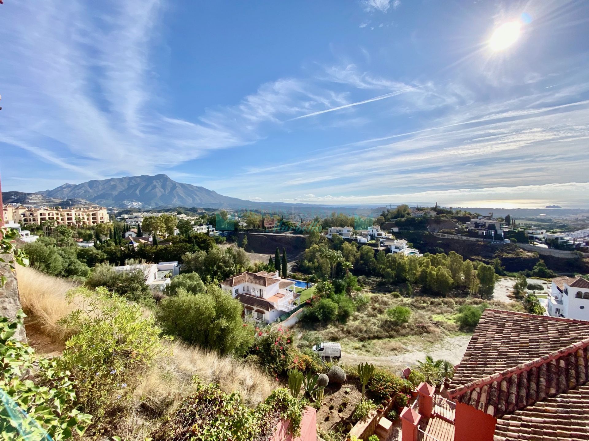 Ground Floor Apartment for sale in Monte Halcones, Benahavis