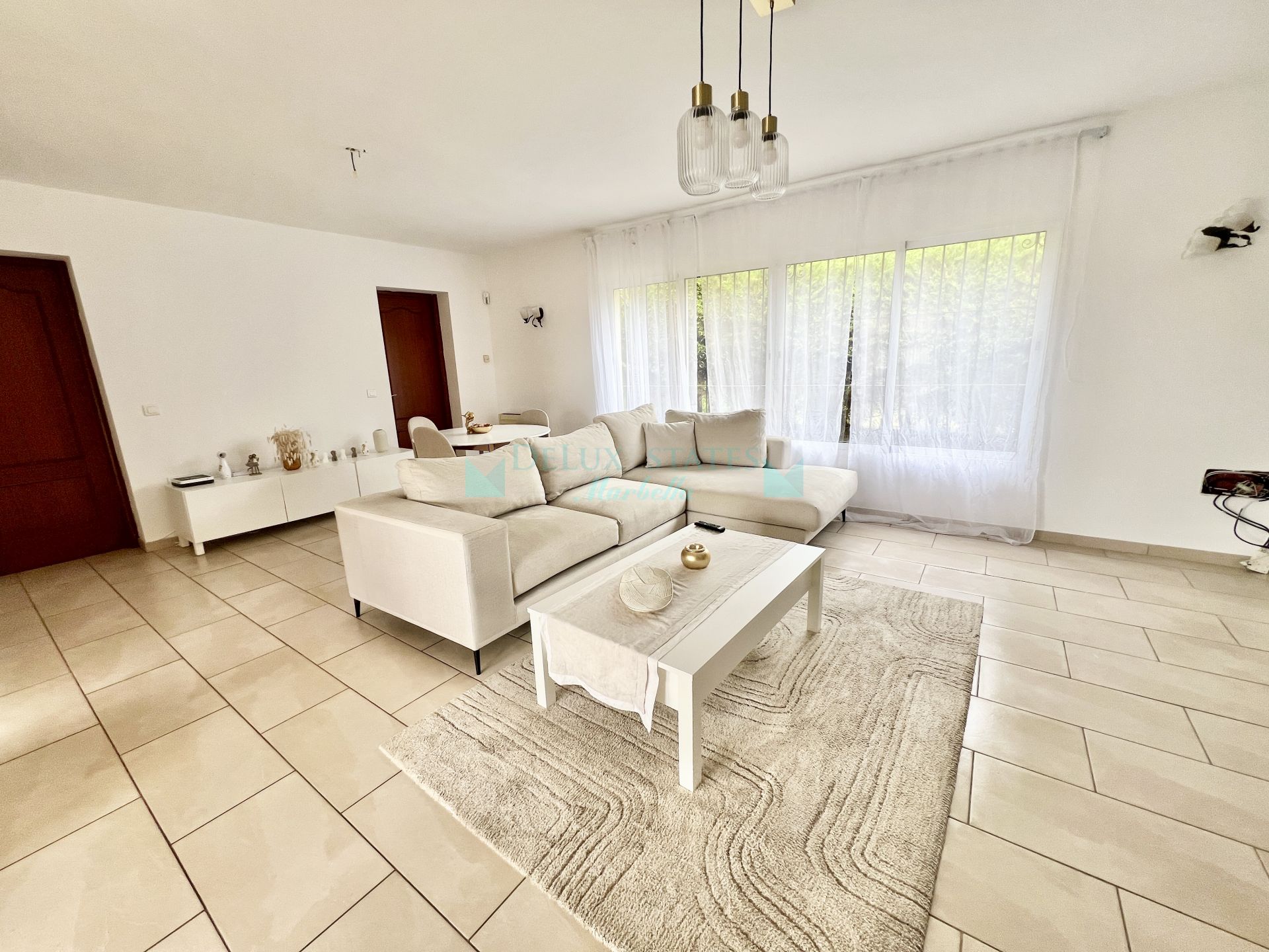 Villa for rent in El Saladillo, Estepona