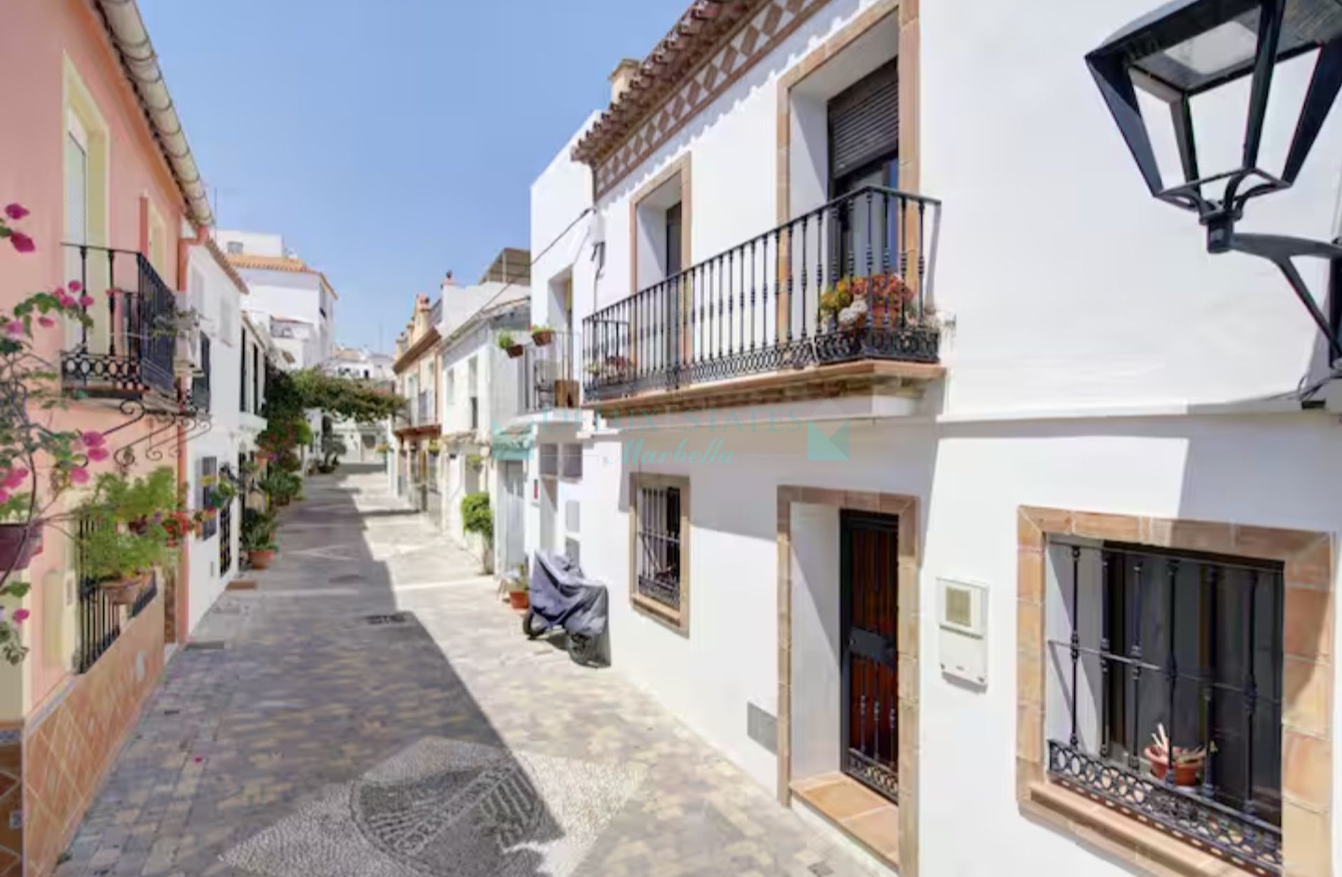 Town House for sale in Estepona Centre, Estepona