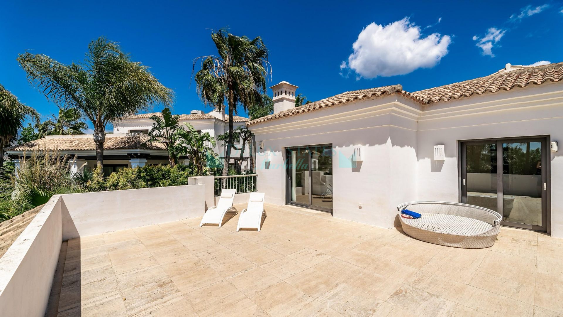 Villa for sale in Lomas de Magna Marbella, Marbella Golden Mile