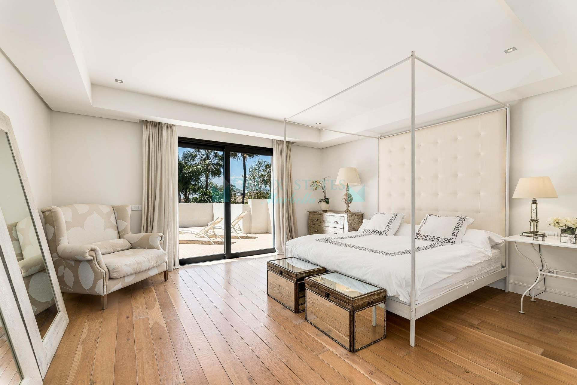 Villa for sale in Lomas de Magna Marbella, Marbella Golden Mile