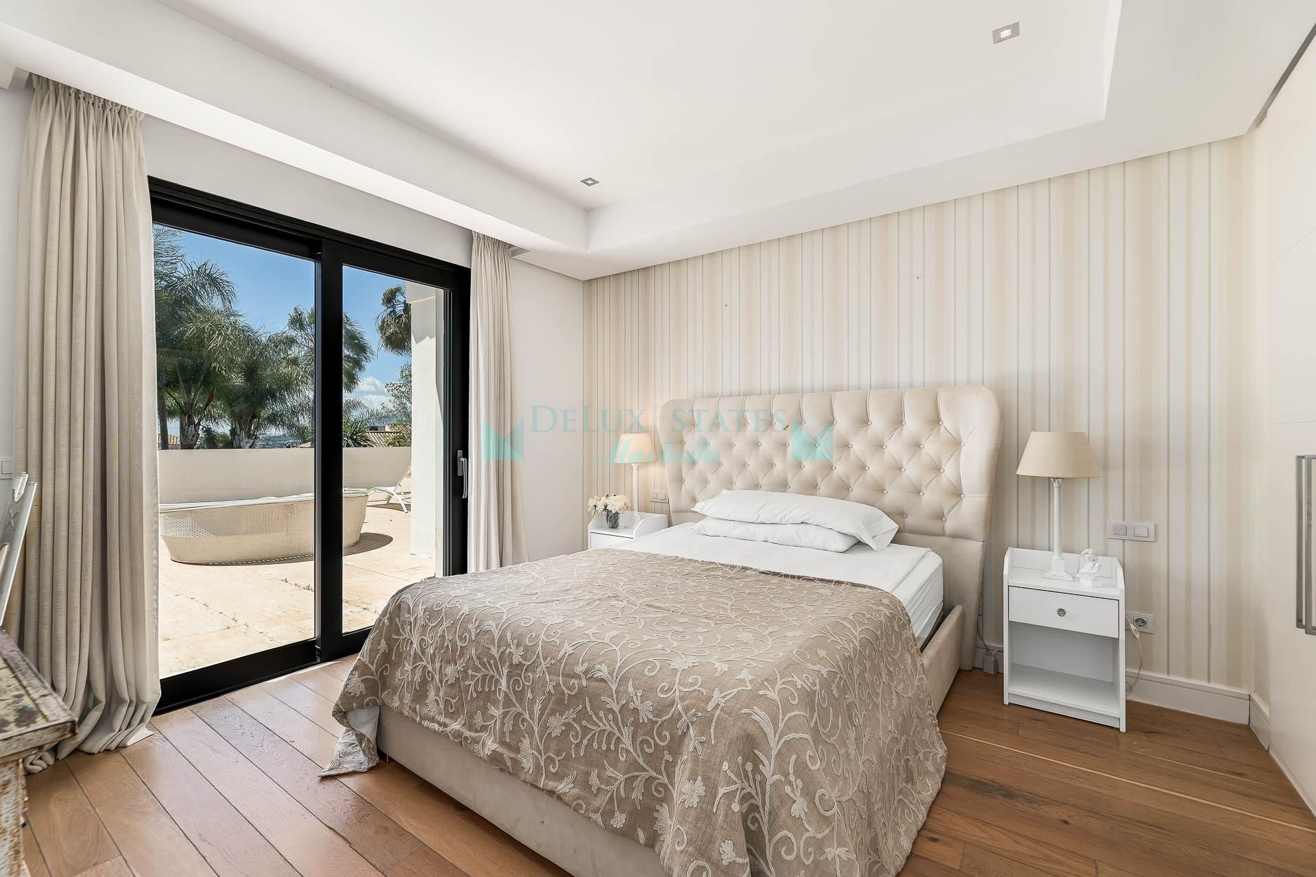 Villa for sale in Lomas de Magna Marbella, Marbella Golden Mile