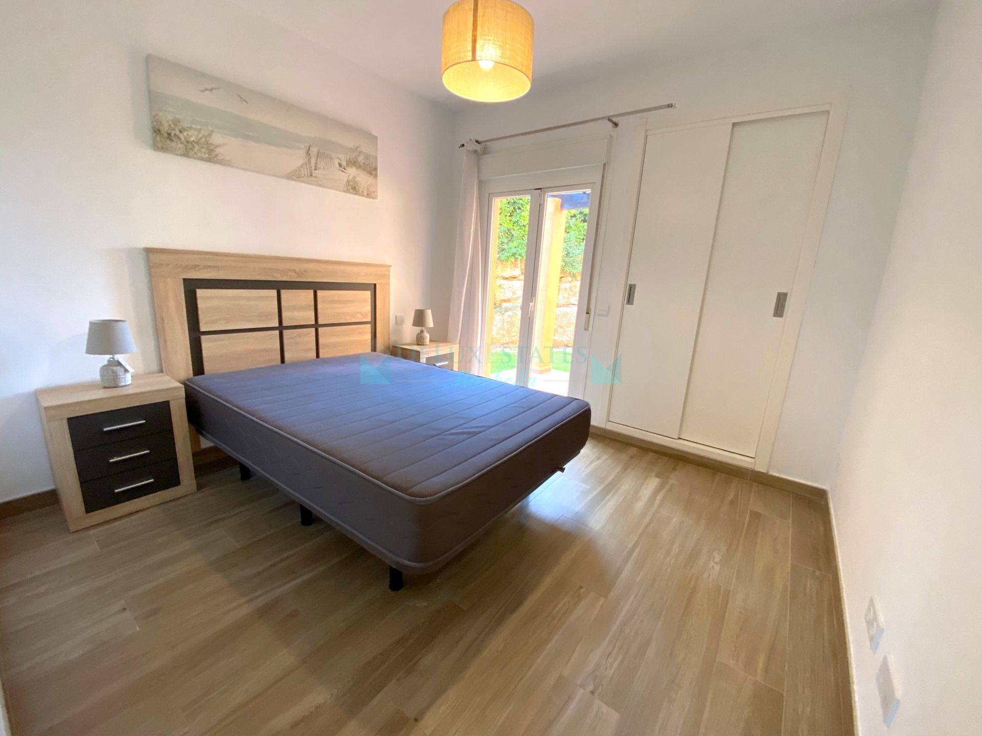 Semi Detached House for sale in El Paraiso, Estepona