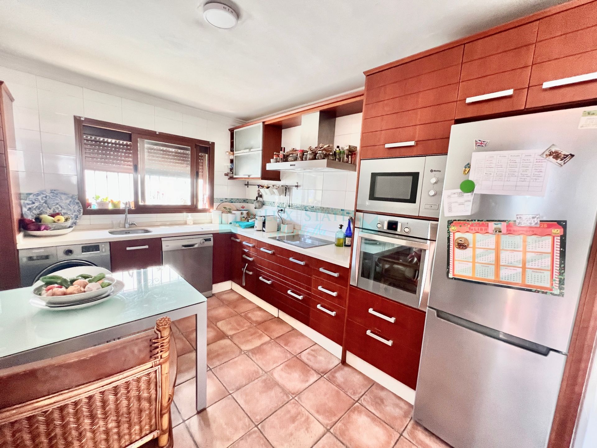 Villa for sale in Nueva Andalucia