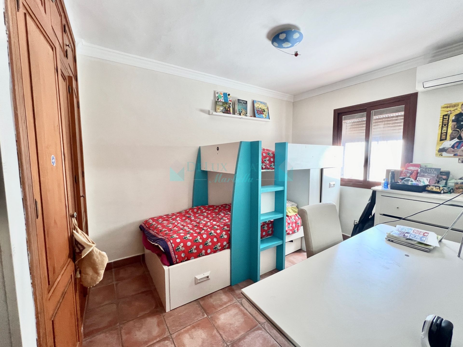 Villa for sale in Nueva Andalucia