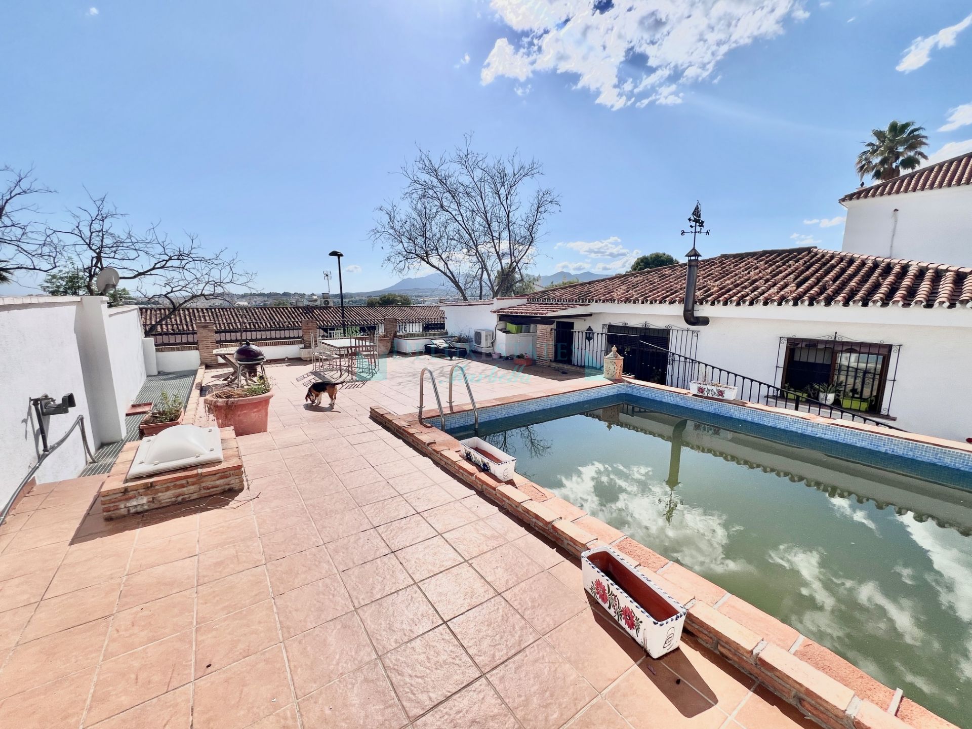 Villa for sale in Nueva Andalucia