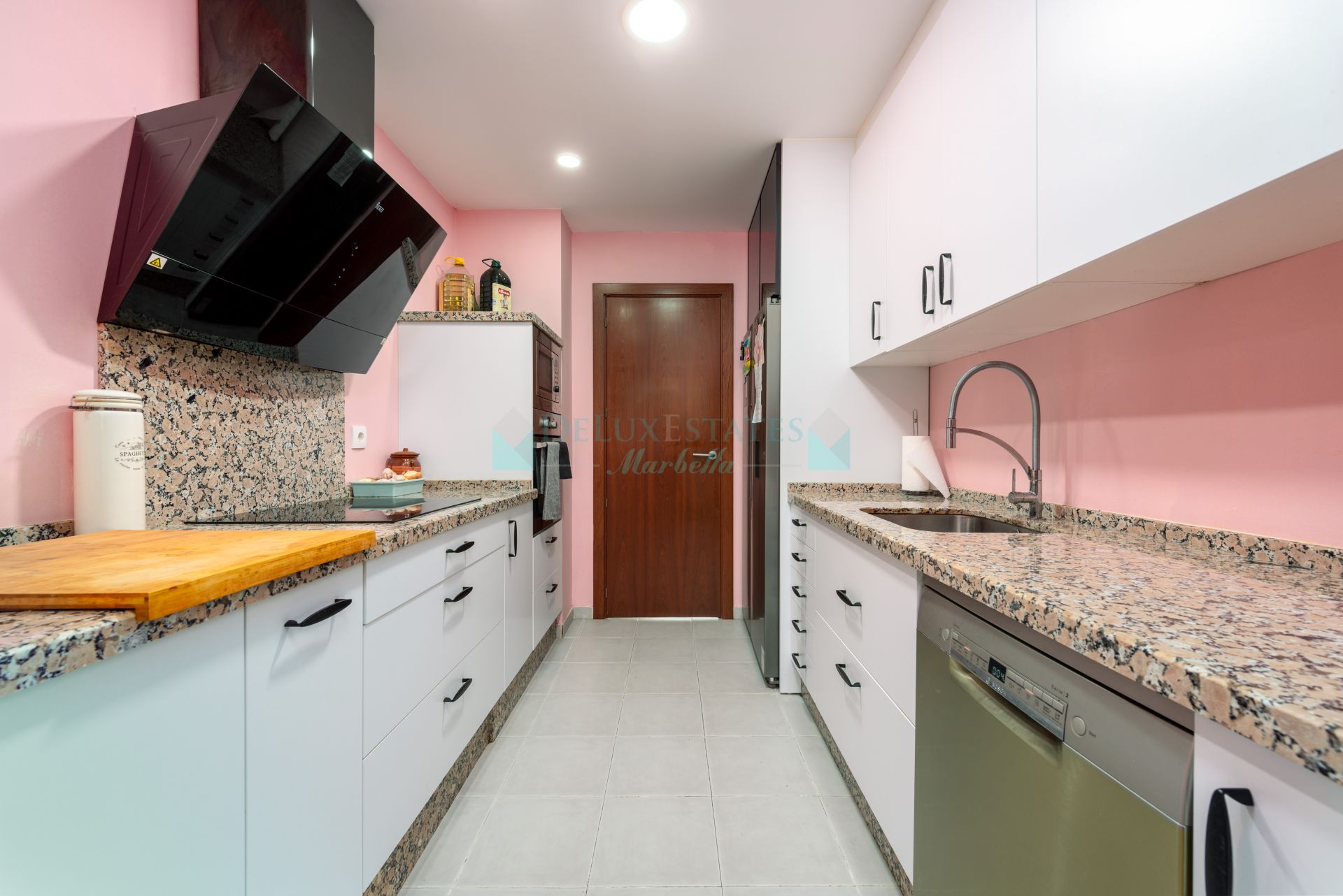Apartment for rent in Estepona