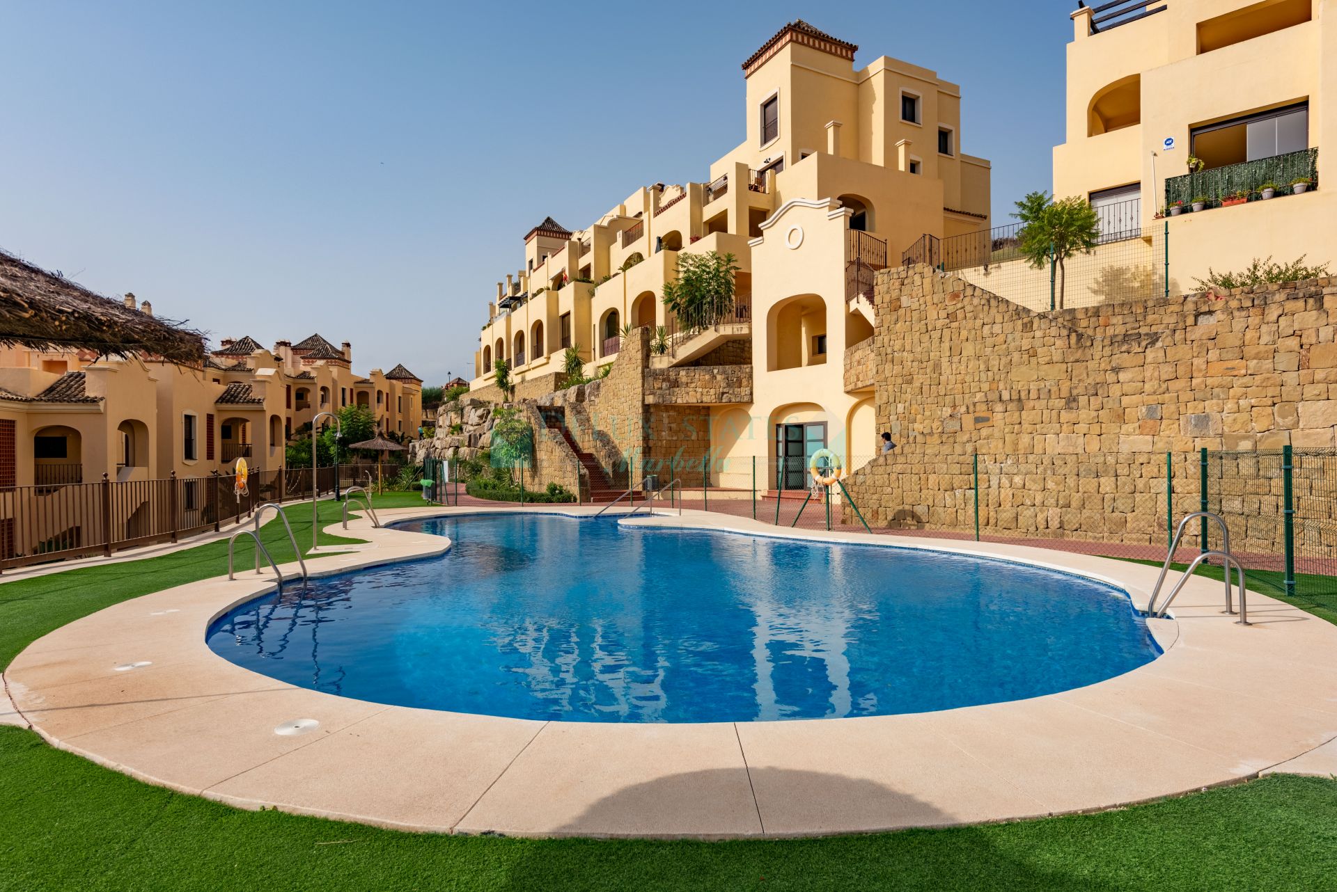 Apartment for rent in Estepona
