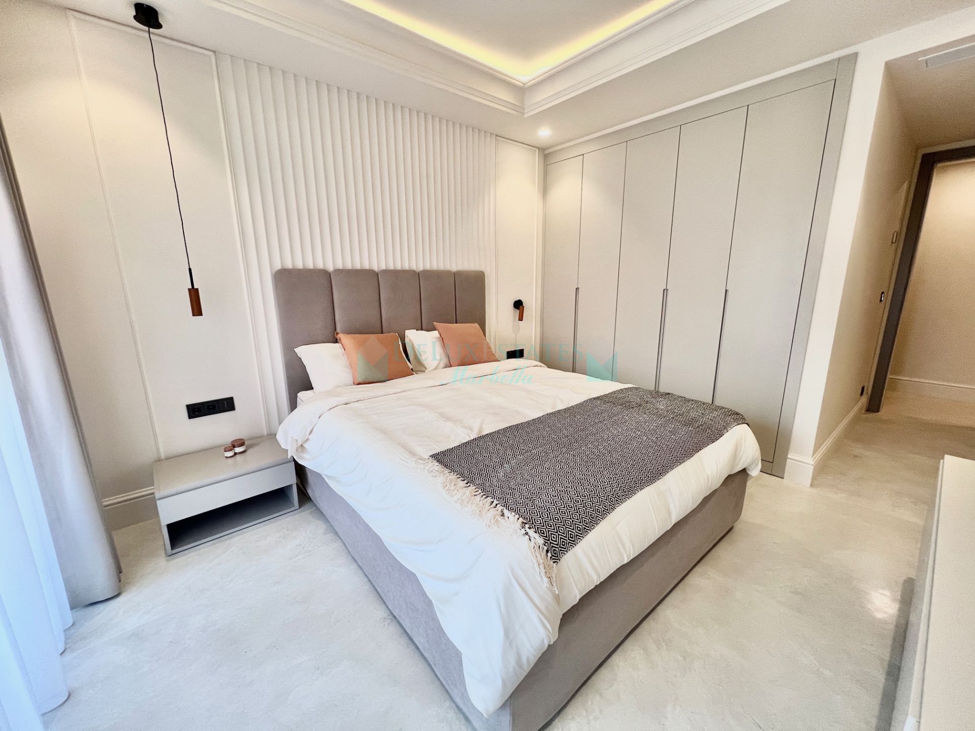 Ground Floor Apartment for sale in Guadalmansa Playa, Estepona