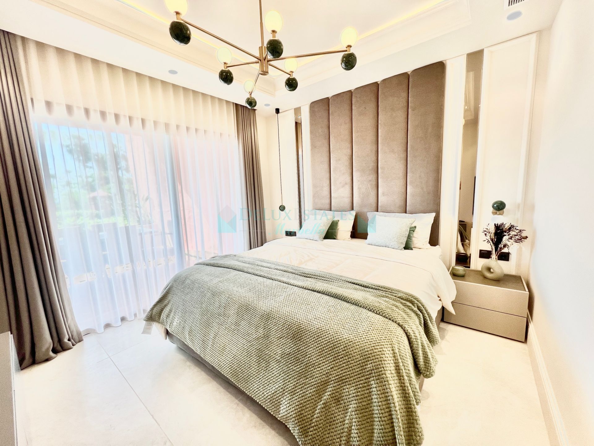 Ground Floor Apartment for sale in Guadalmansa Playa, Estepona