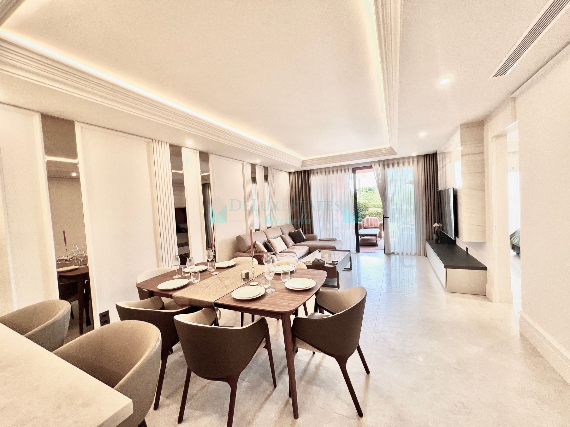Ground Floor Apartment for sale in Guadalmansa Playa, Estepona