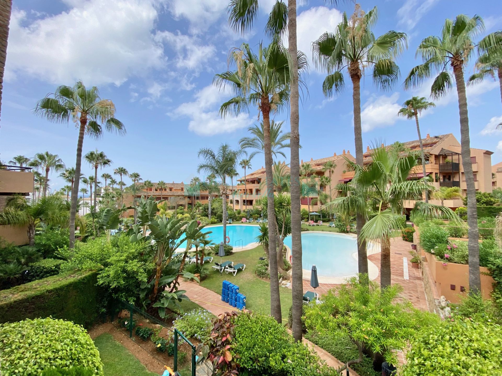 Apartamento en alquiler en Bahia de Marbella, Marbella Este