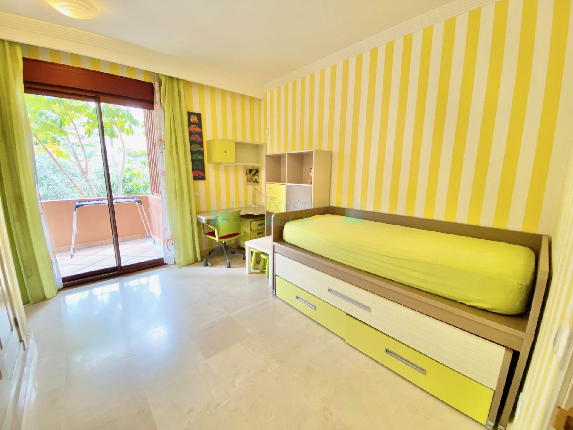 Apartamento en alquiler en Bahia de Marbella, Marbella Este