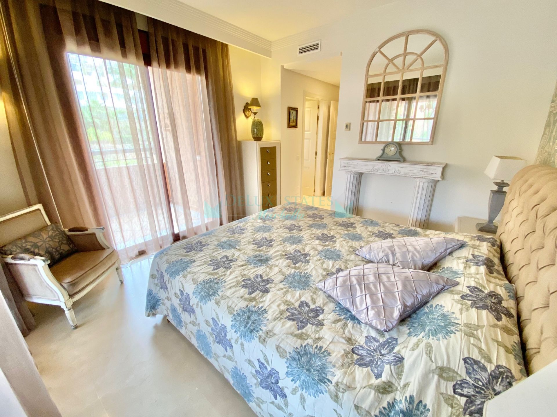 Apartamento en alquiler en Bahia de Marbella, Marbella Este