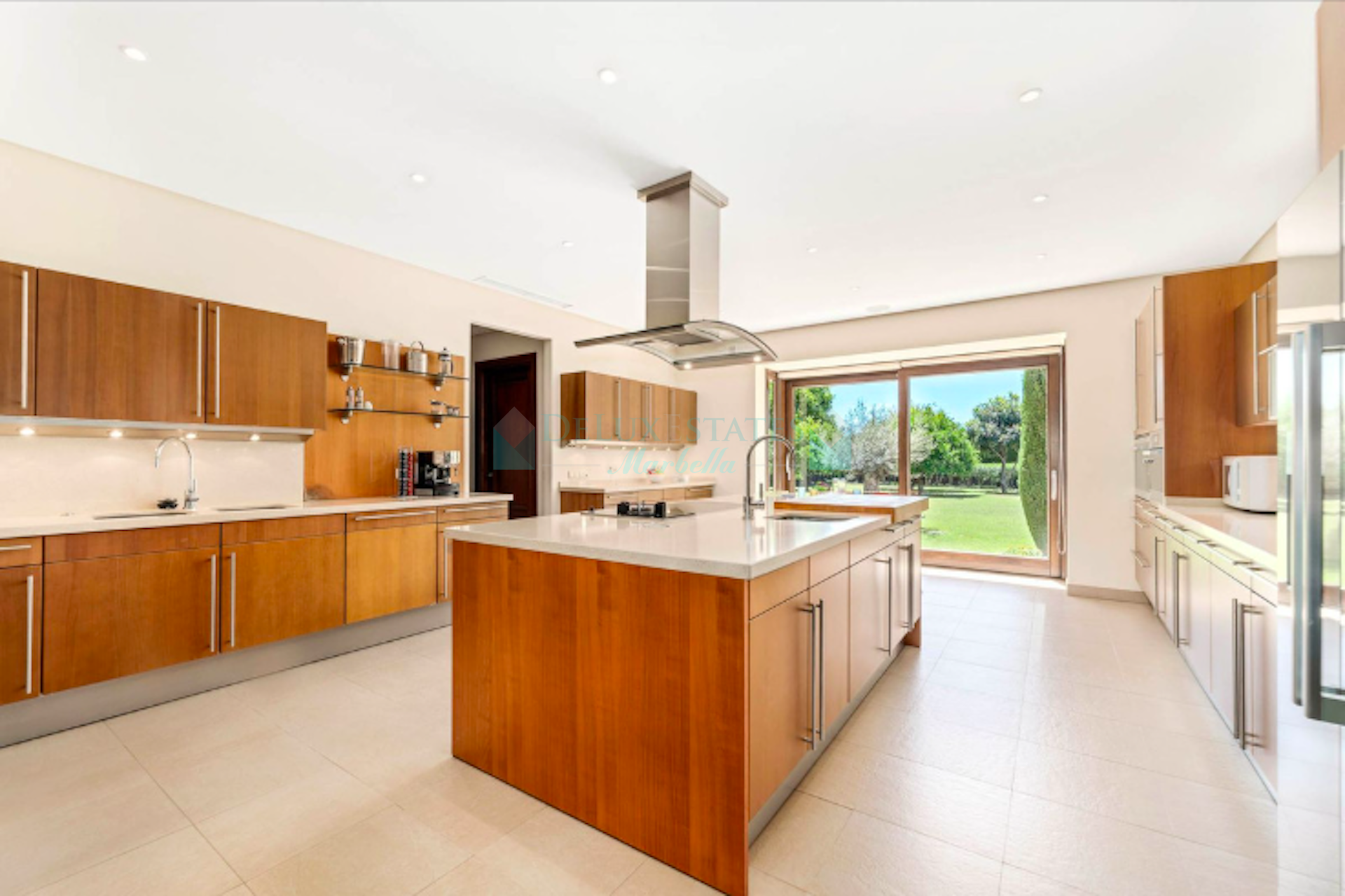 Villa for rent in Sierra Blanca, Marbella Golden Mile