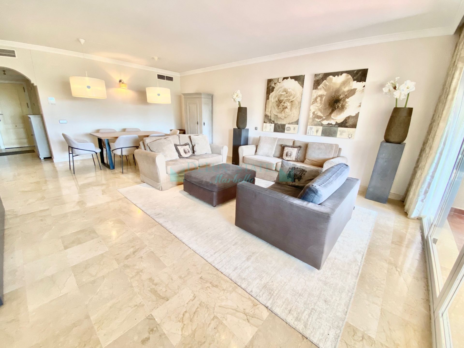 Apartment for rent in Marques de Atalaya, Estepona