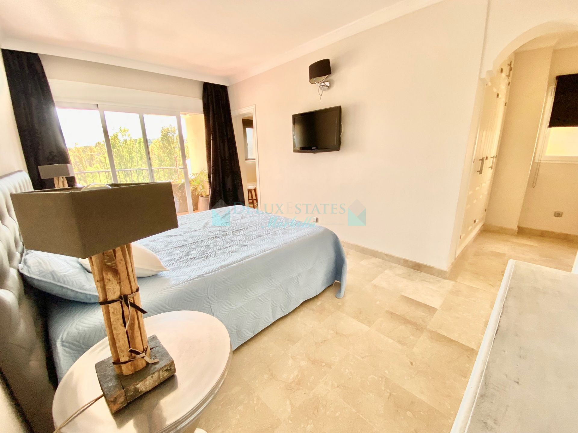 Apartment for rent in Marques de Atalaya, Estepona