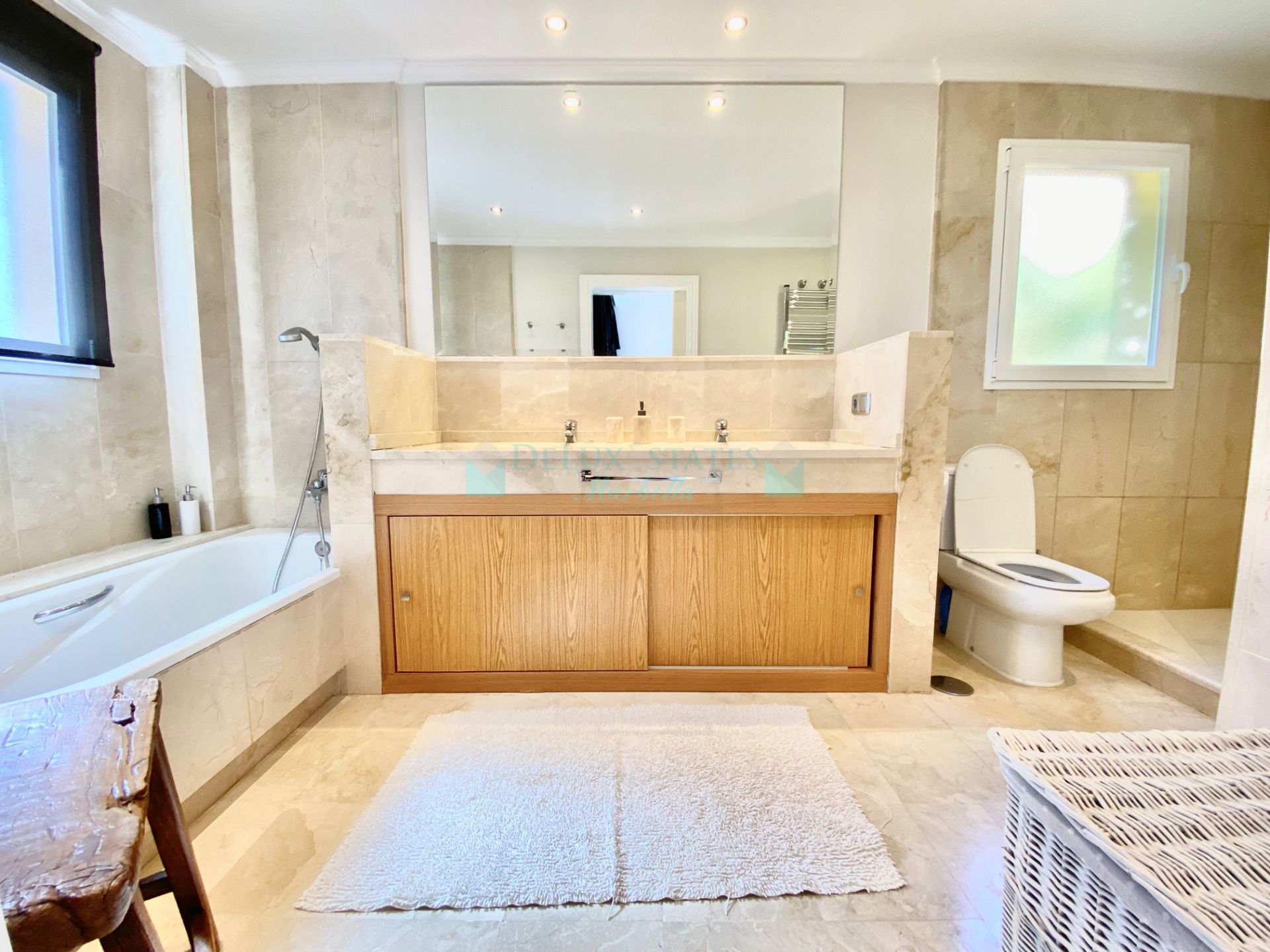 Apartment for rent in Marques de Atalaya, Estepona