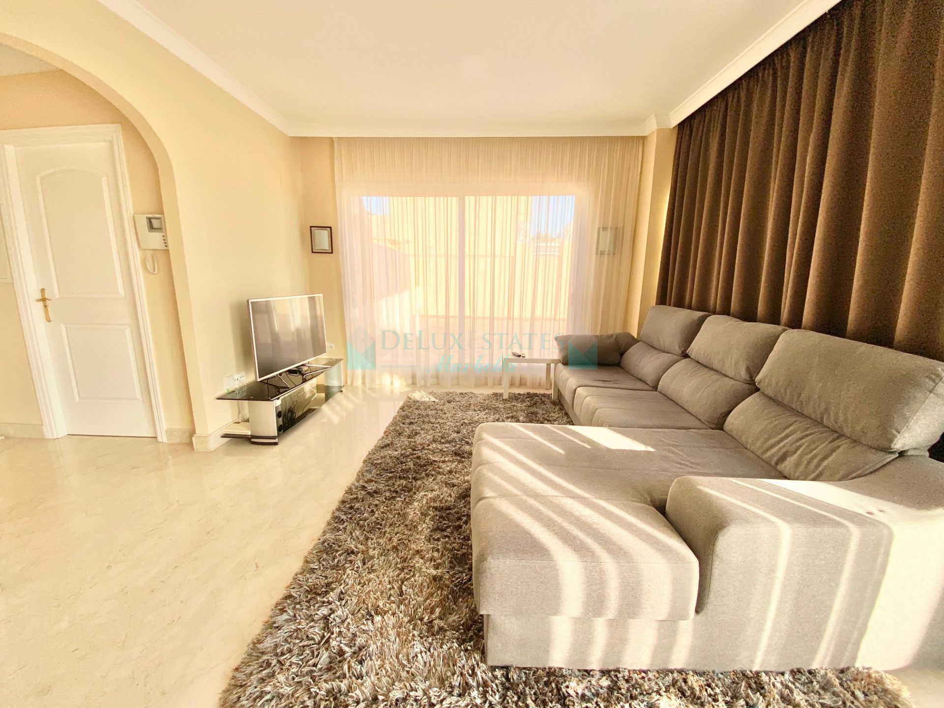 Duplex Penthouse for sale in Elviria, Marbella East