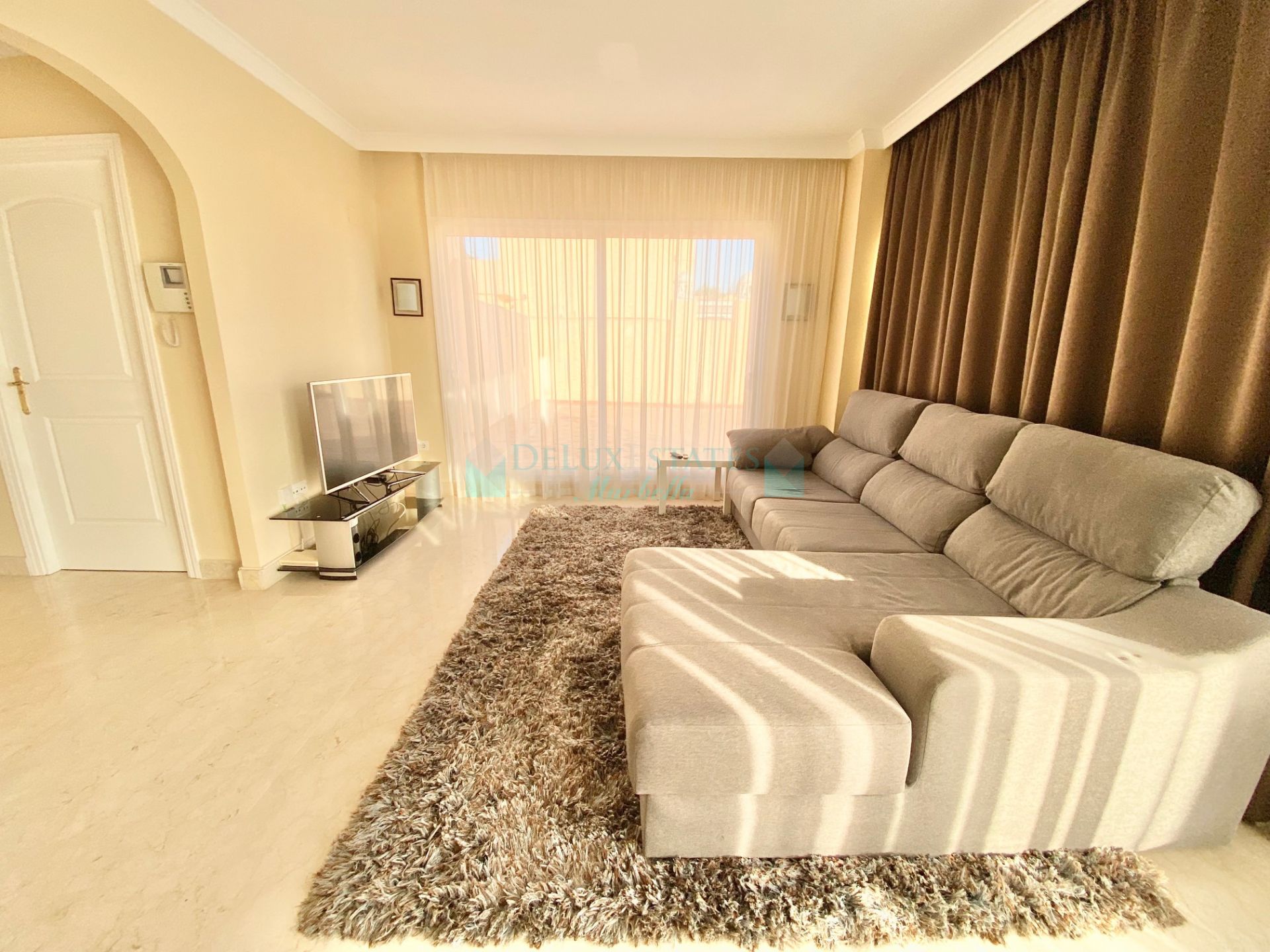Duplex Penthouse for sale in Elviria, Marbella East