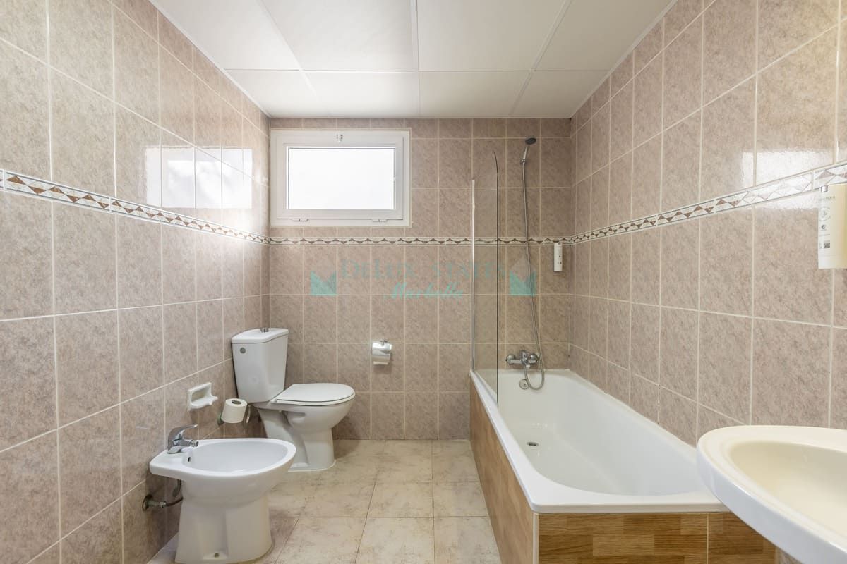 Hotel for sale in Fuengirola