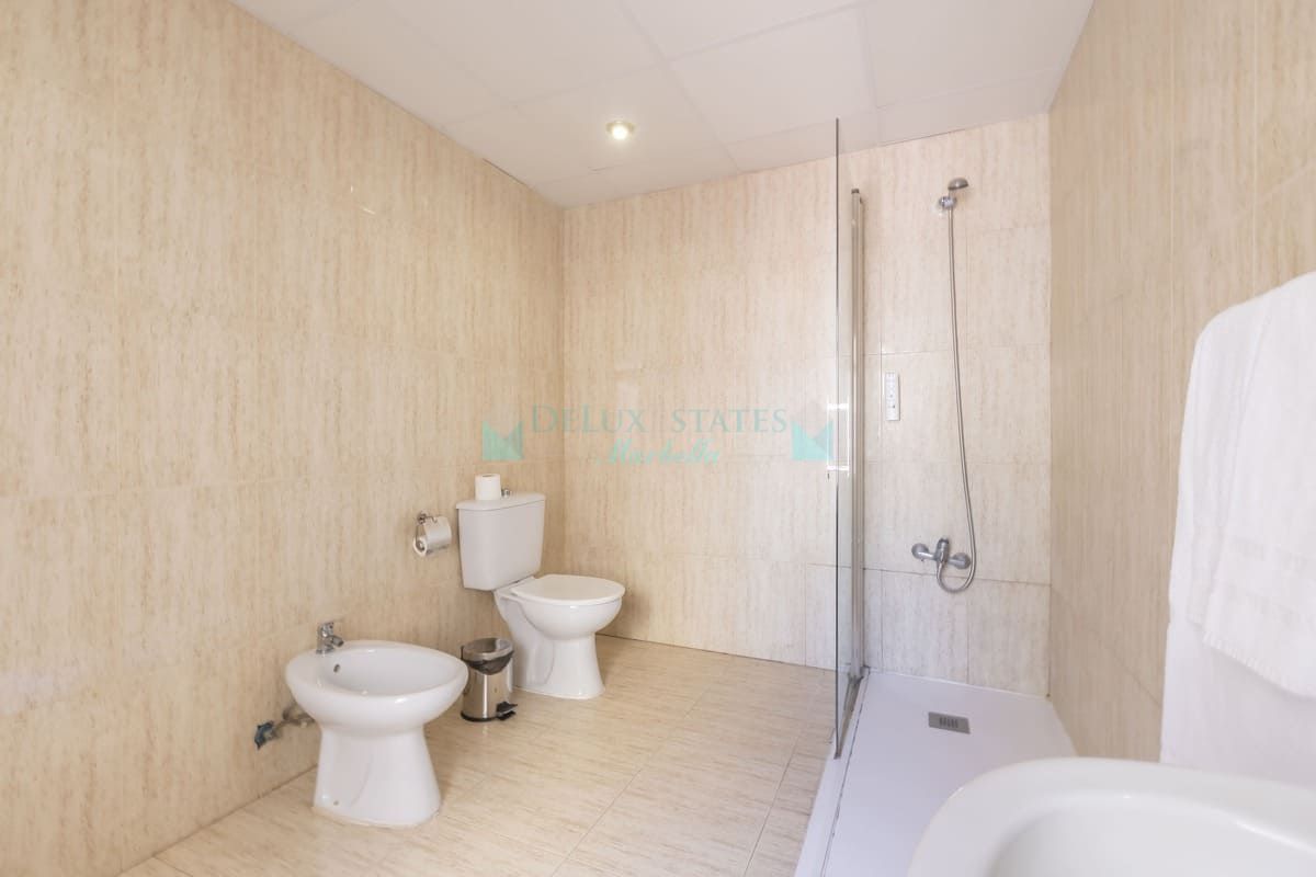 Hotel for sale in Fuengirola