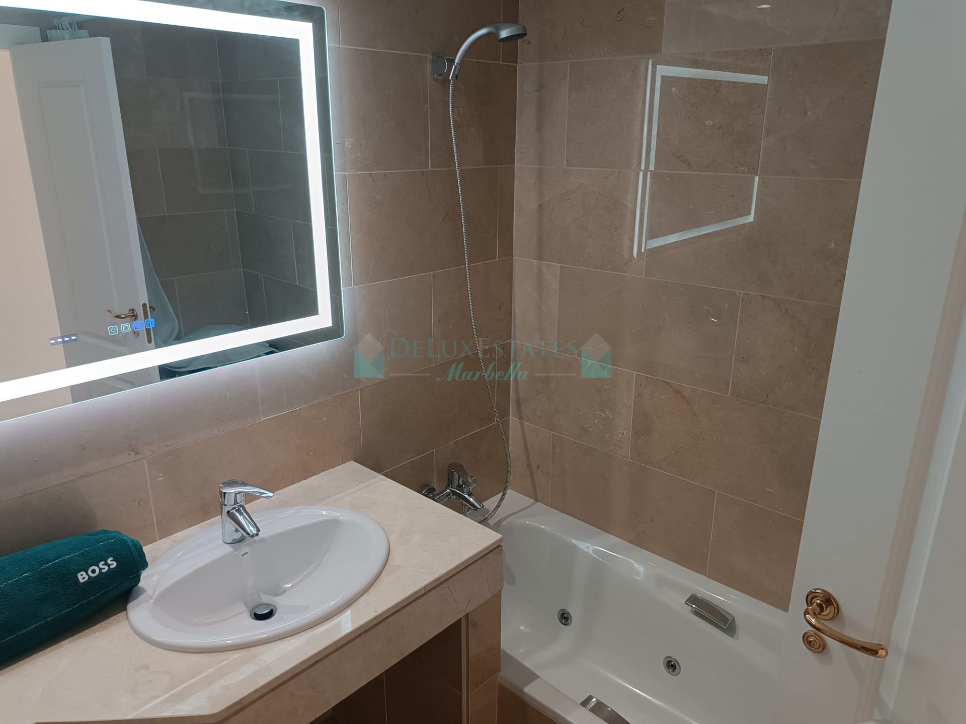 Apartment for sale in Sabinillas, Manilva