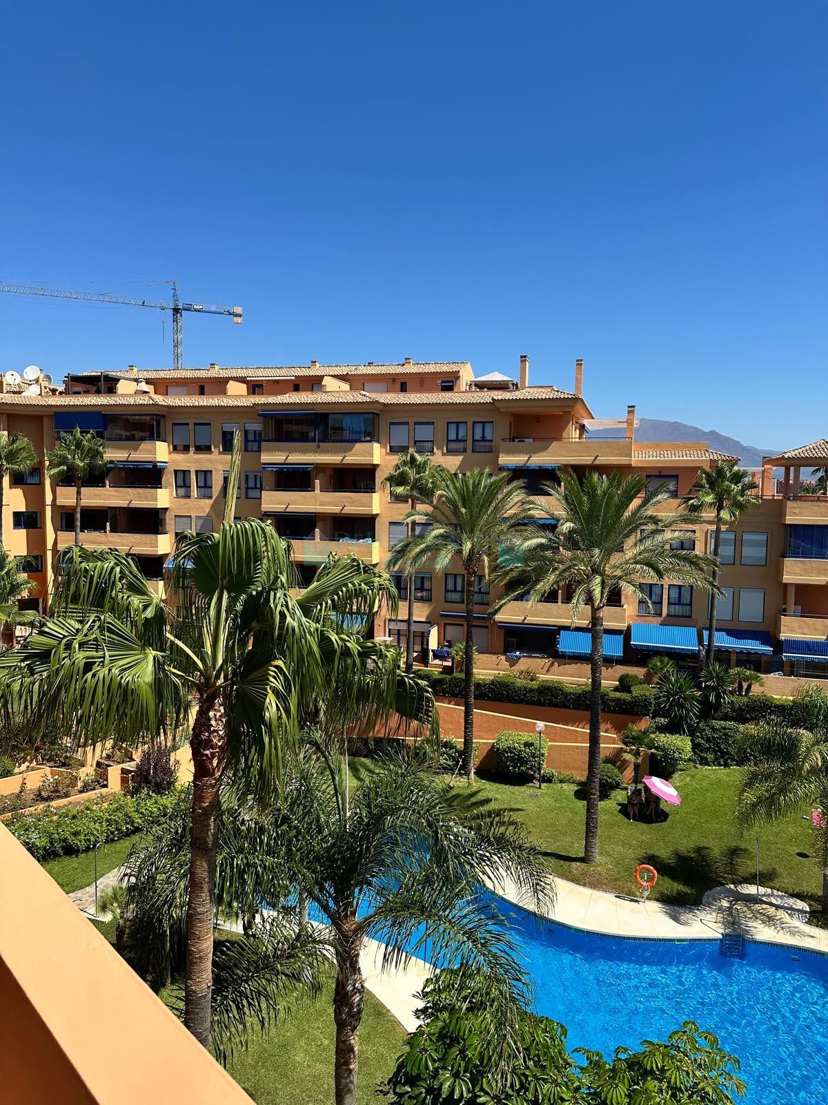 Penthouse for sale in Castillo de la Duquesa, Manilva