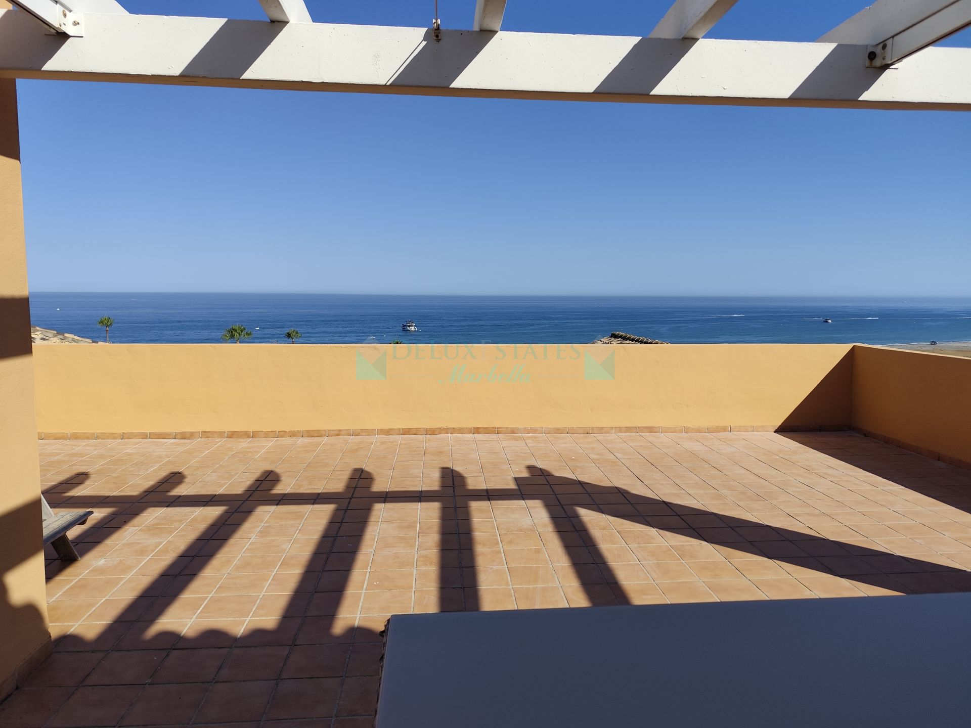 Penthouse for sale in Castillo de la Duquesa, Manilva