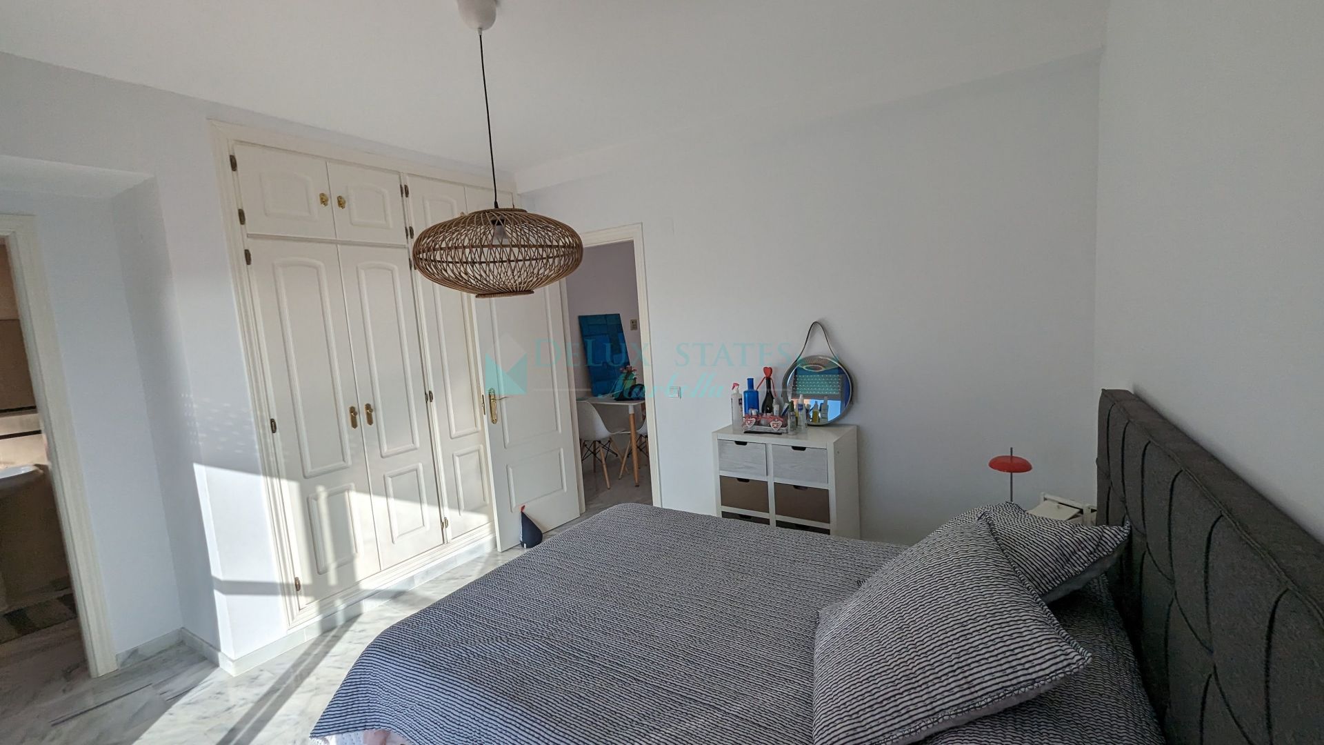 Penthouse for sale in Castillo de la Duquesa, Manilva