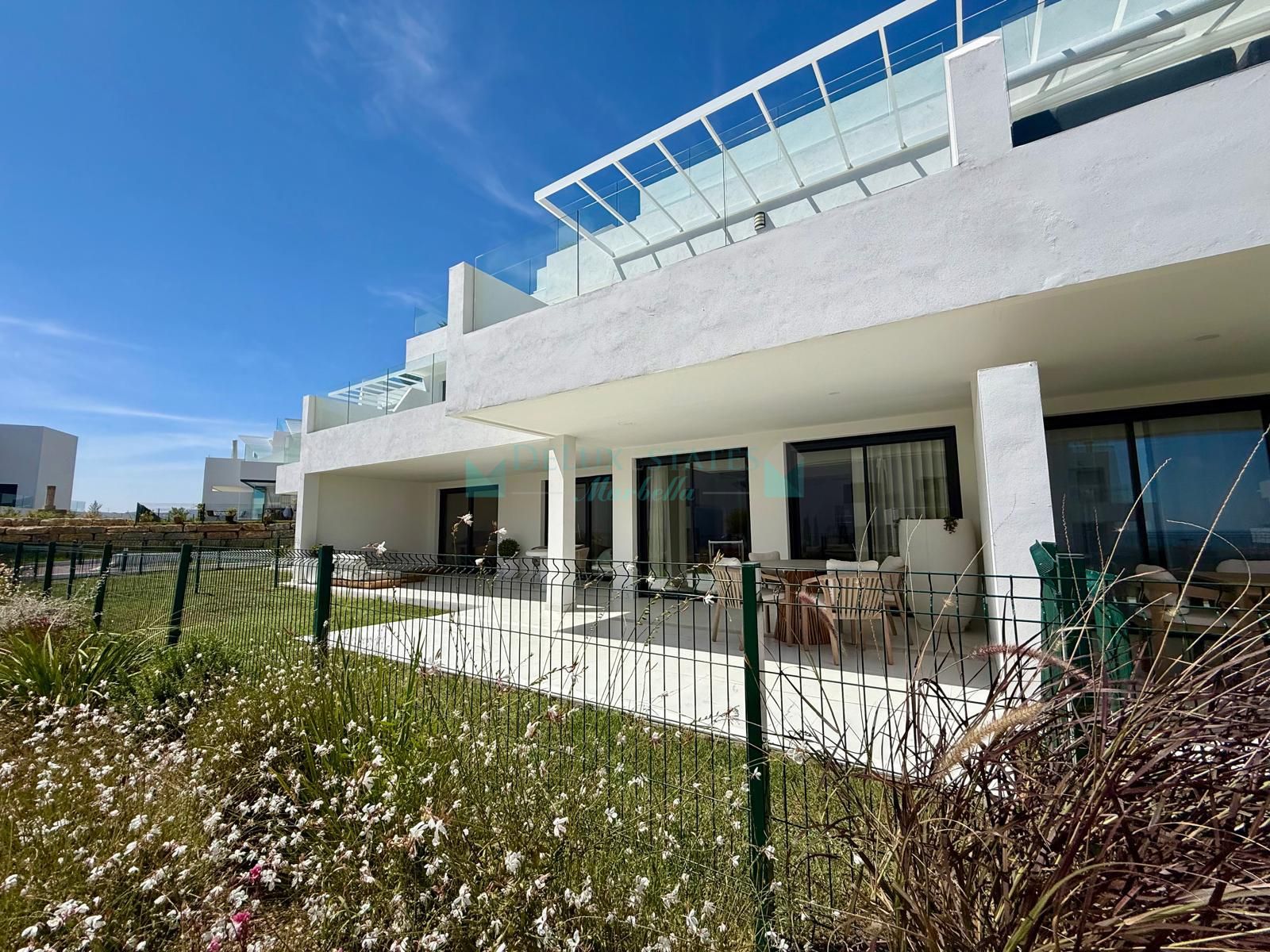 Ground Floor Apartment for sale in Casares Playa, Casares