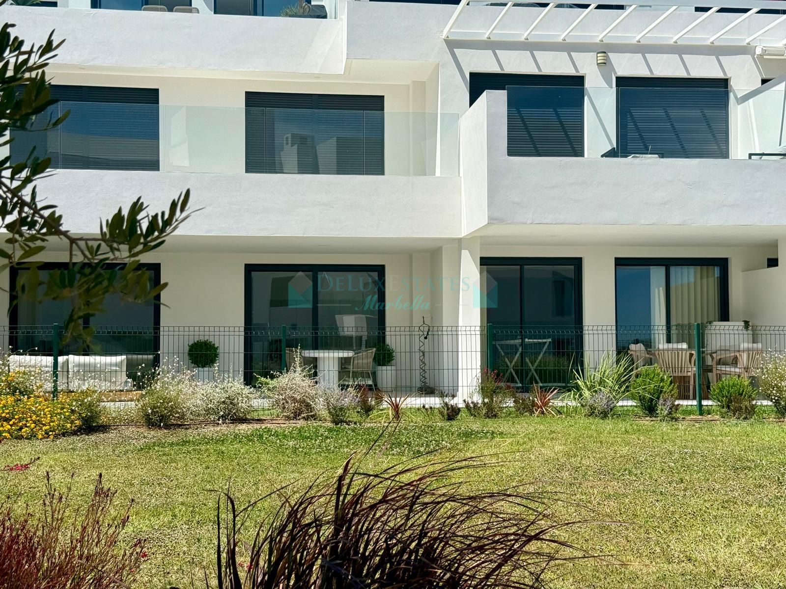 Ground Floor Apartment for sale in Casares Playa, Casares