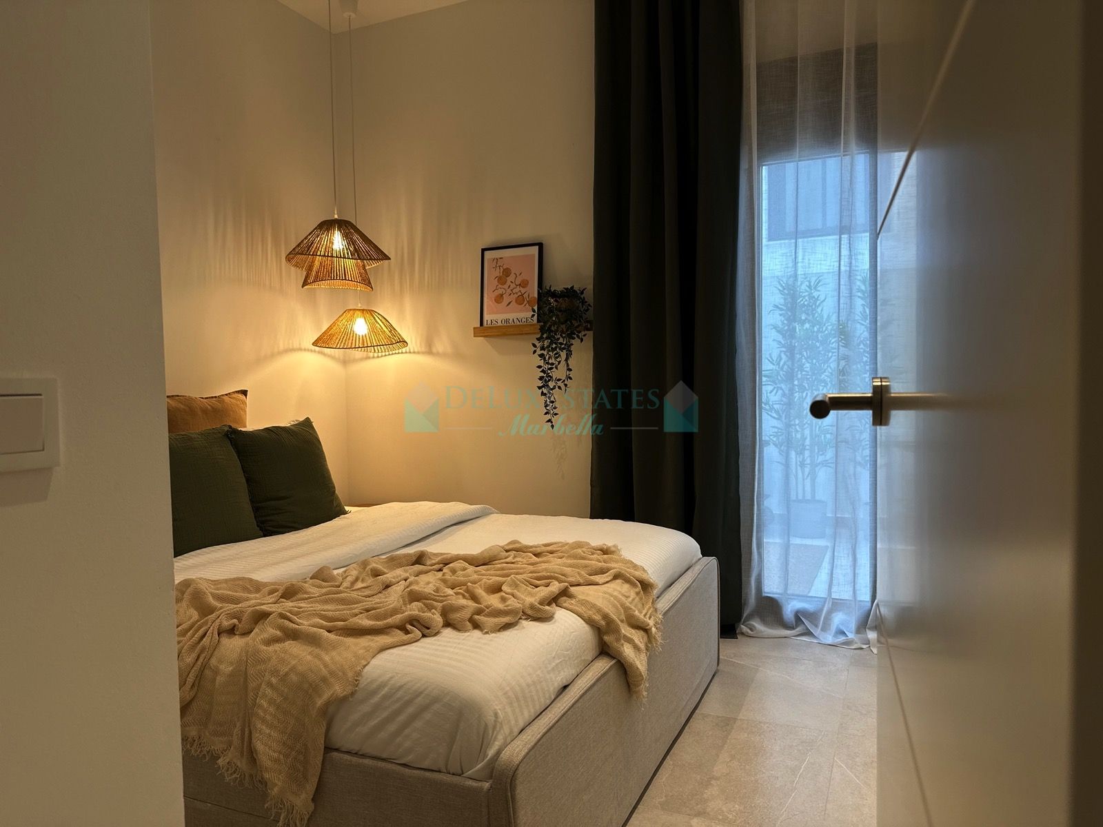 Ground Floor Apartment for sale in Estepona Puerto, Estepona