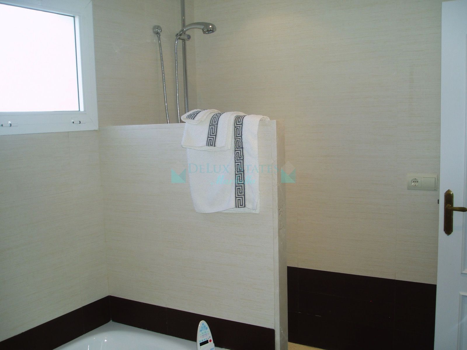 Town House for sale in El Padron, Estepona