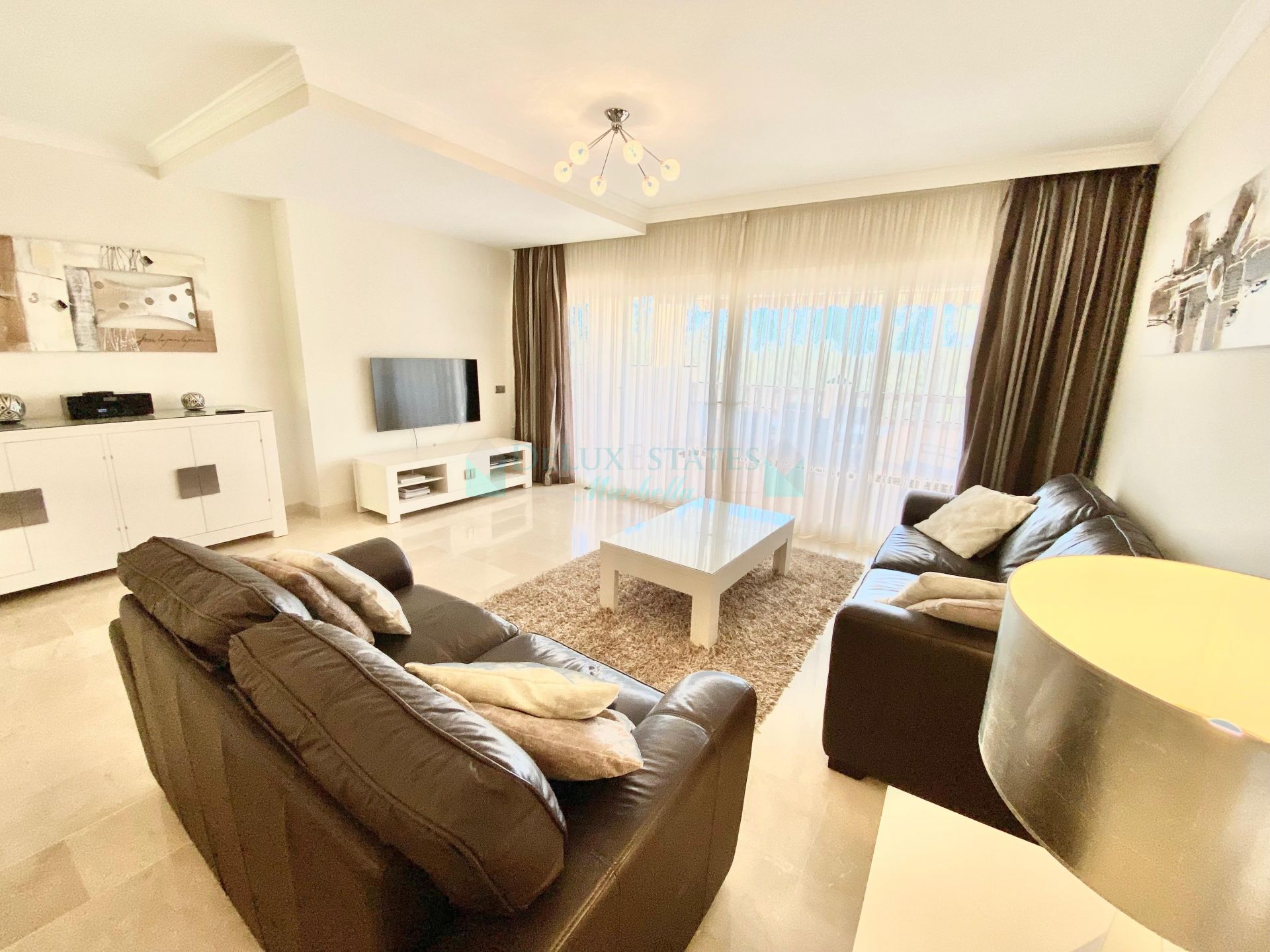 Apartment for rent in Marques de Atalaya, Estepona