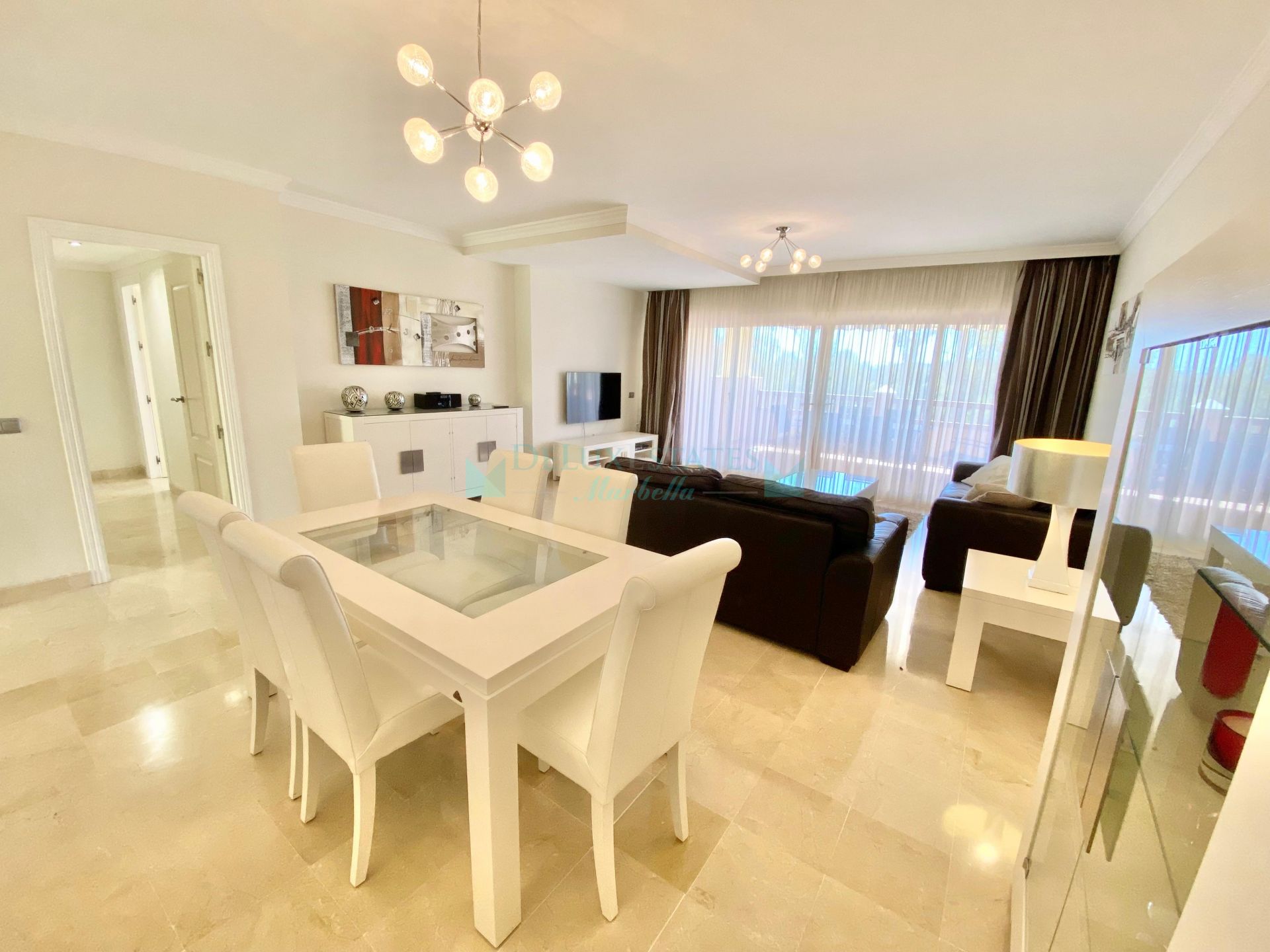 Apartment for rent in Marques de Atalaya, Estepona