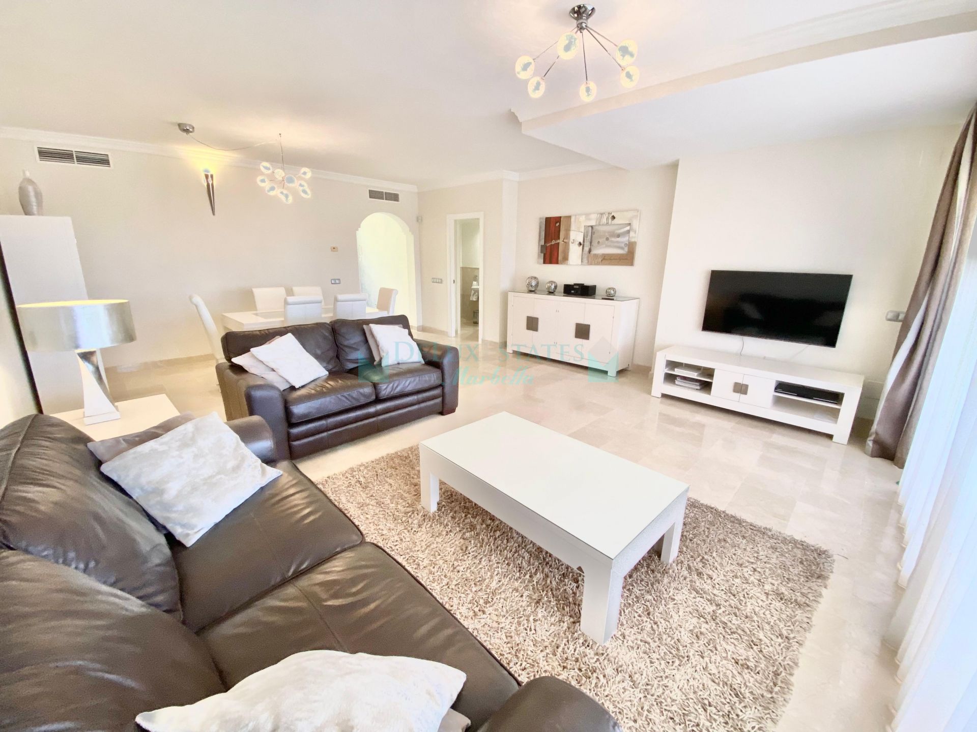 Apartment for rent in Marques de Atalaya, Estepona