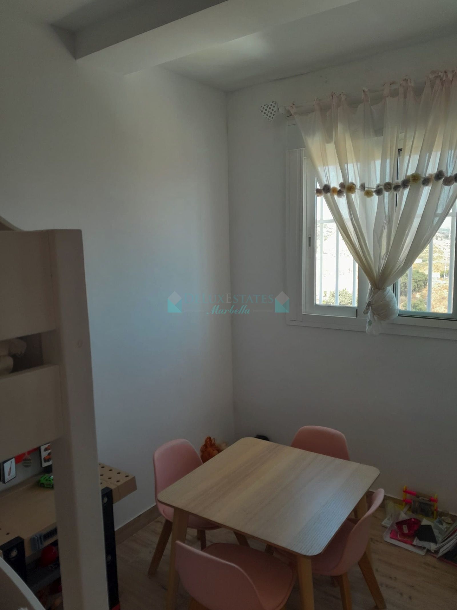 House for sale in Lindasol, Marbella East