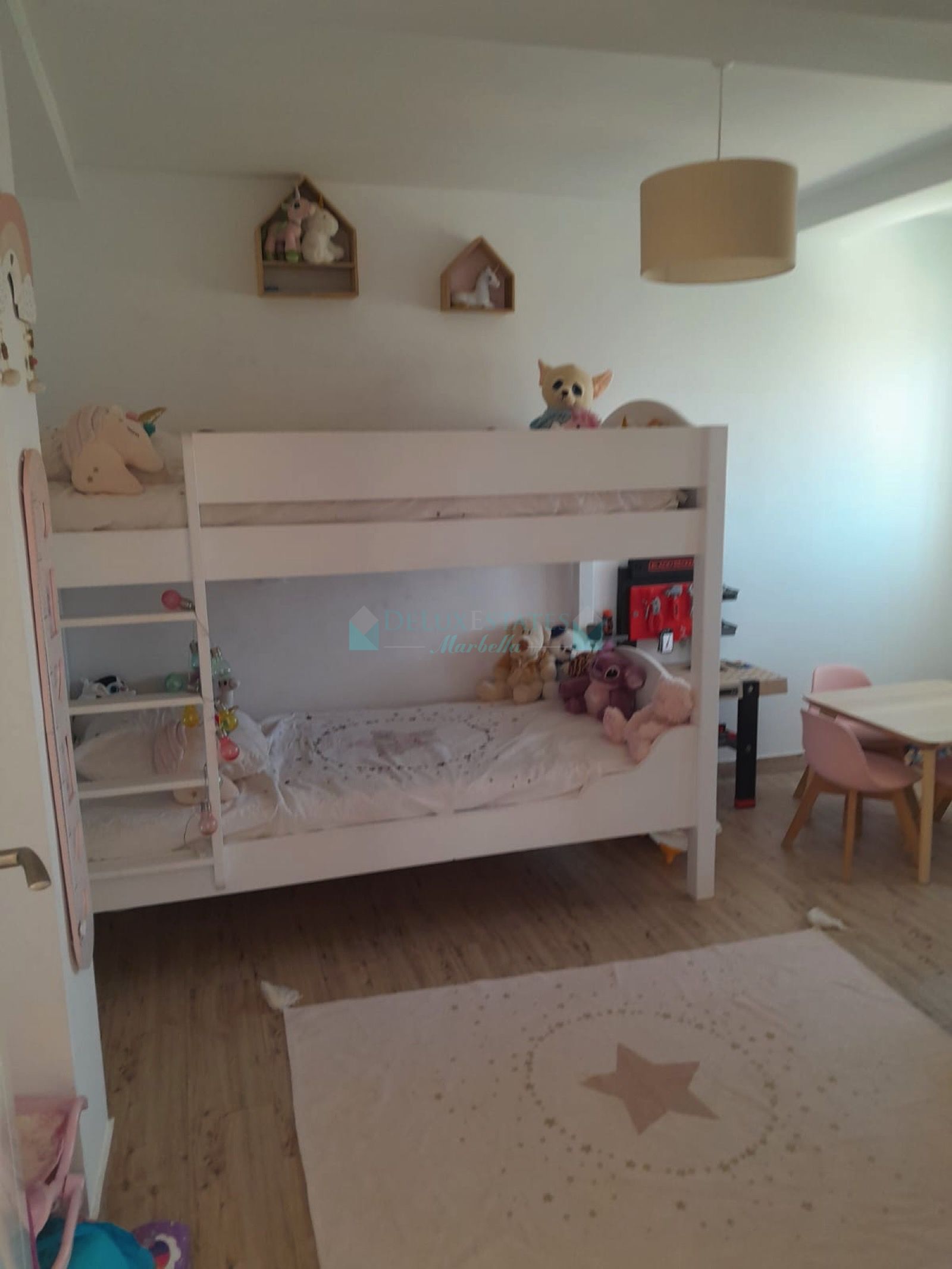 House for sale in Lindasol, Marbella East