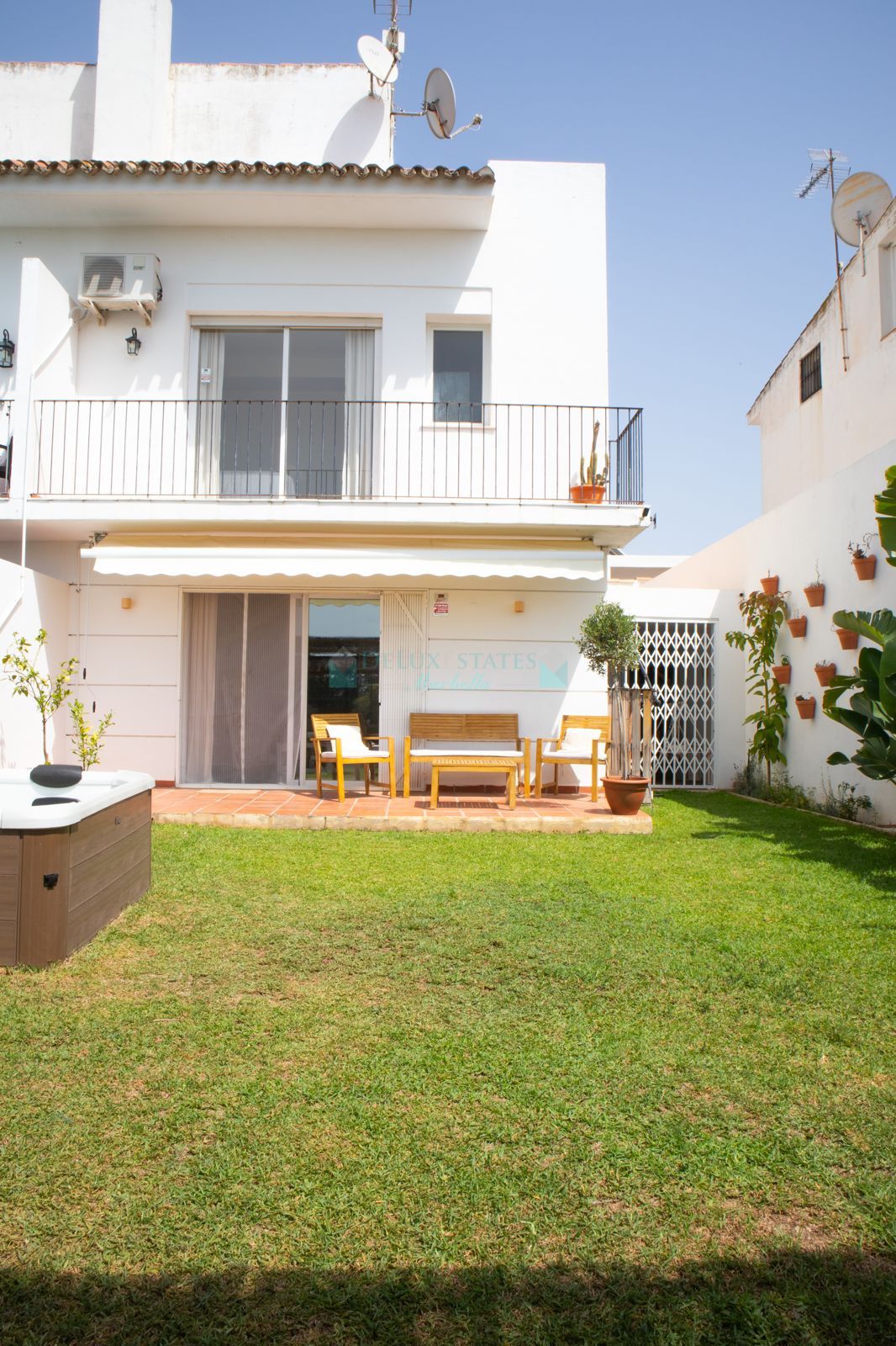 Semi Detached House for sale in Rodeo Alto, Nueva Andalucia