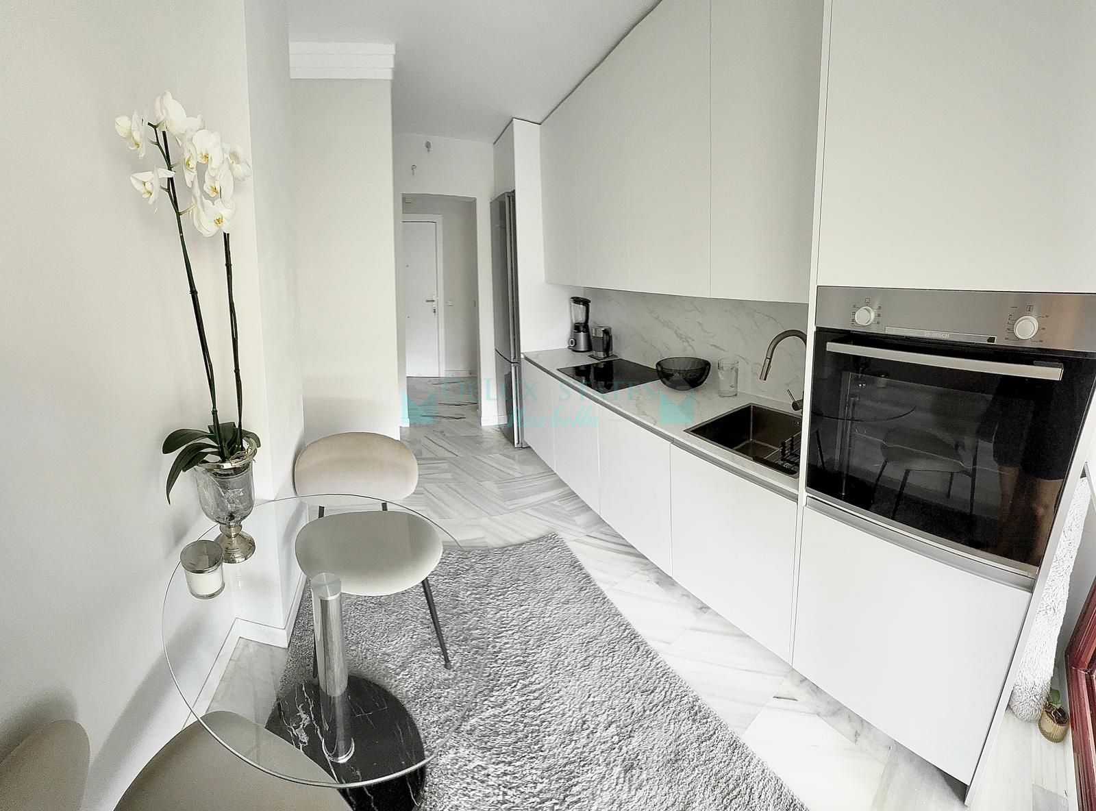 Apartamento en venta en Parque Botanico, Estepona