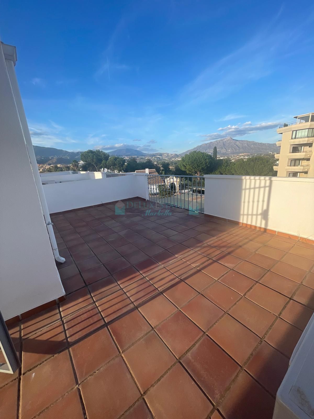 Town House for sale in Nueva Atalaya, Estepona