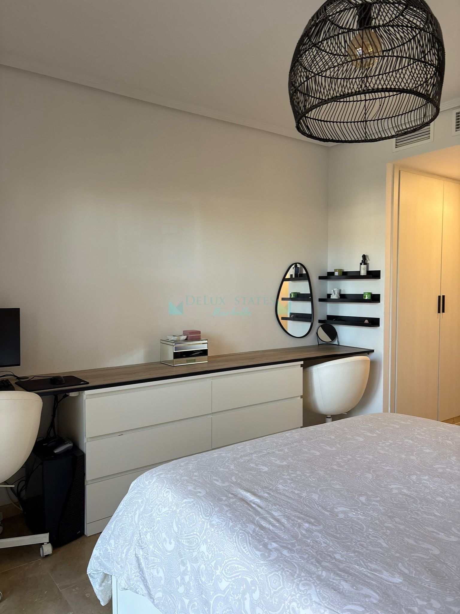 Apartamento Planta Baja en venta en La Resina Golf, Estepona