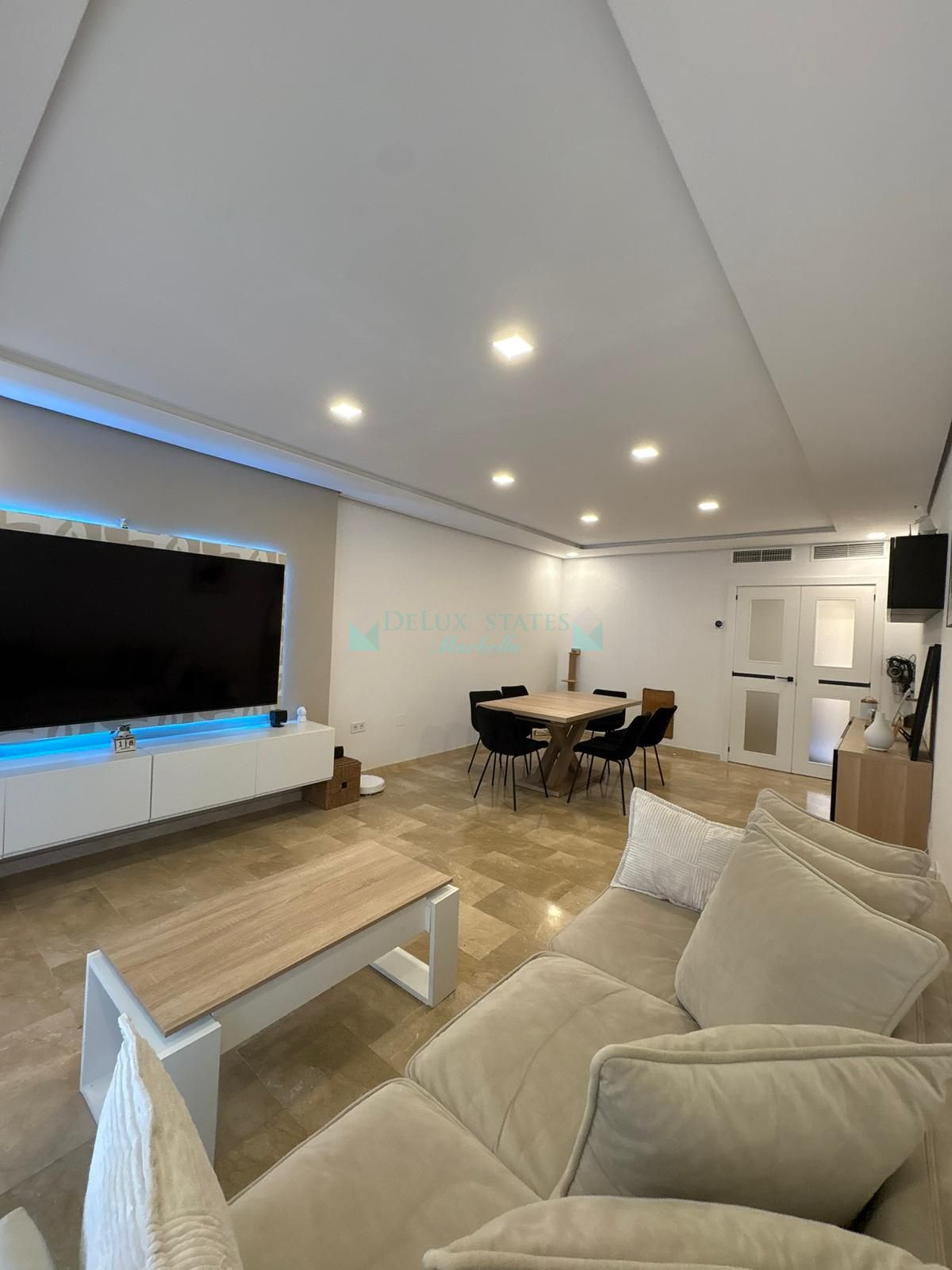 Apartamento Planta Baja en venta en La Resina Golf, Estepona