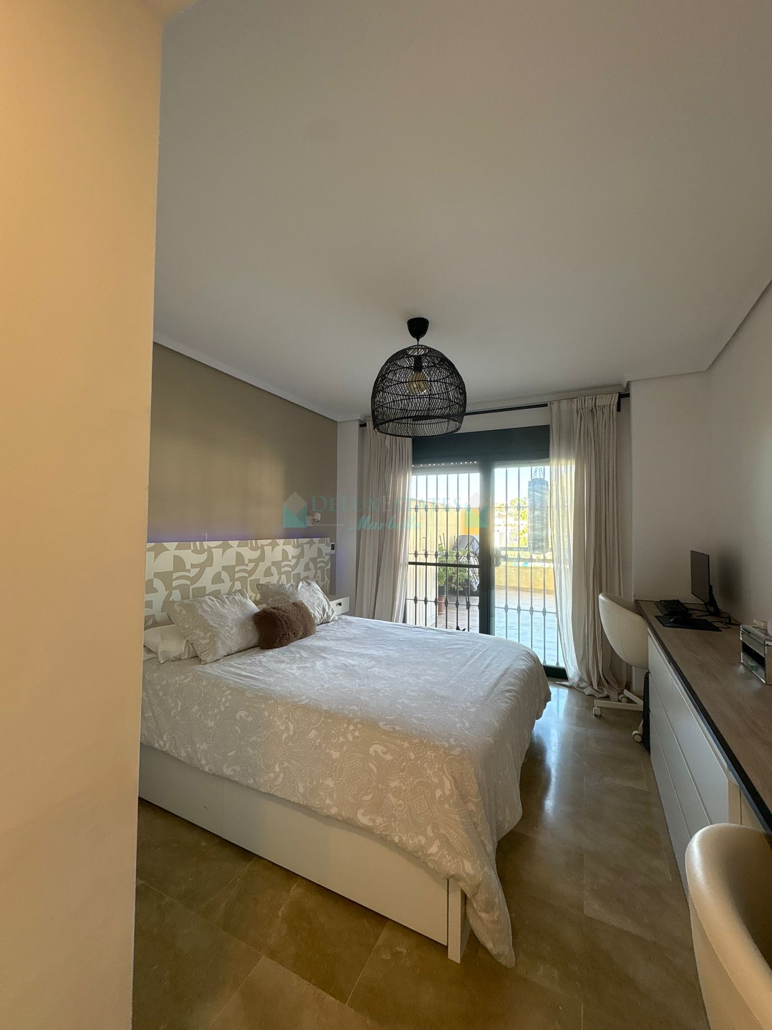 Apartamento Planta Baja en venta en La Resina Golf, Estepona