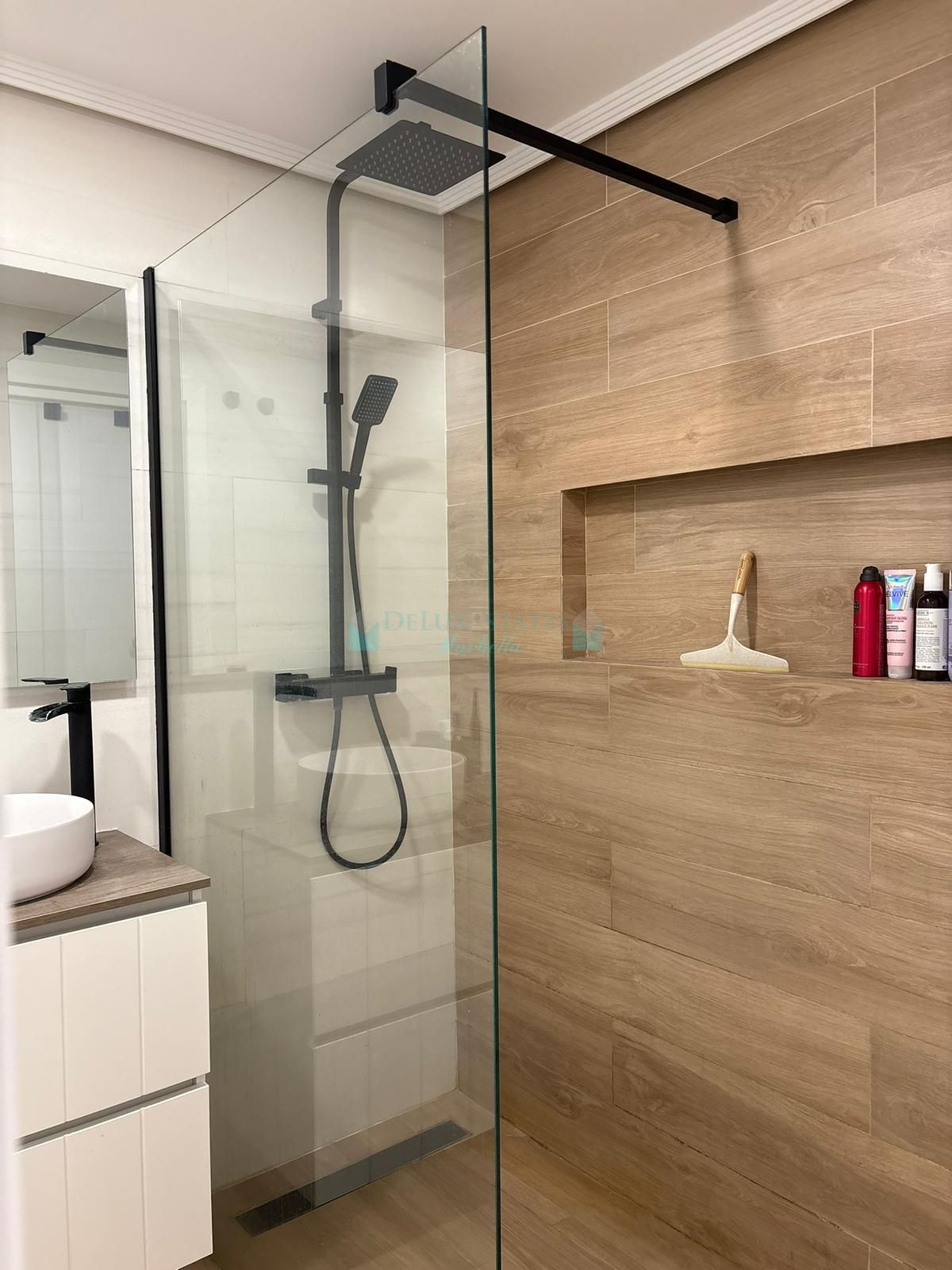 Apartamento Planta Baja en venta en La Resina Golf, Estepona